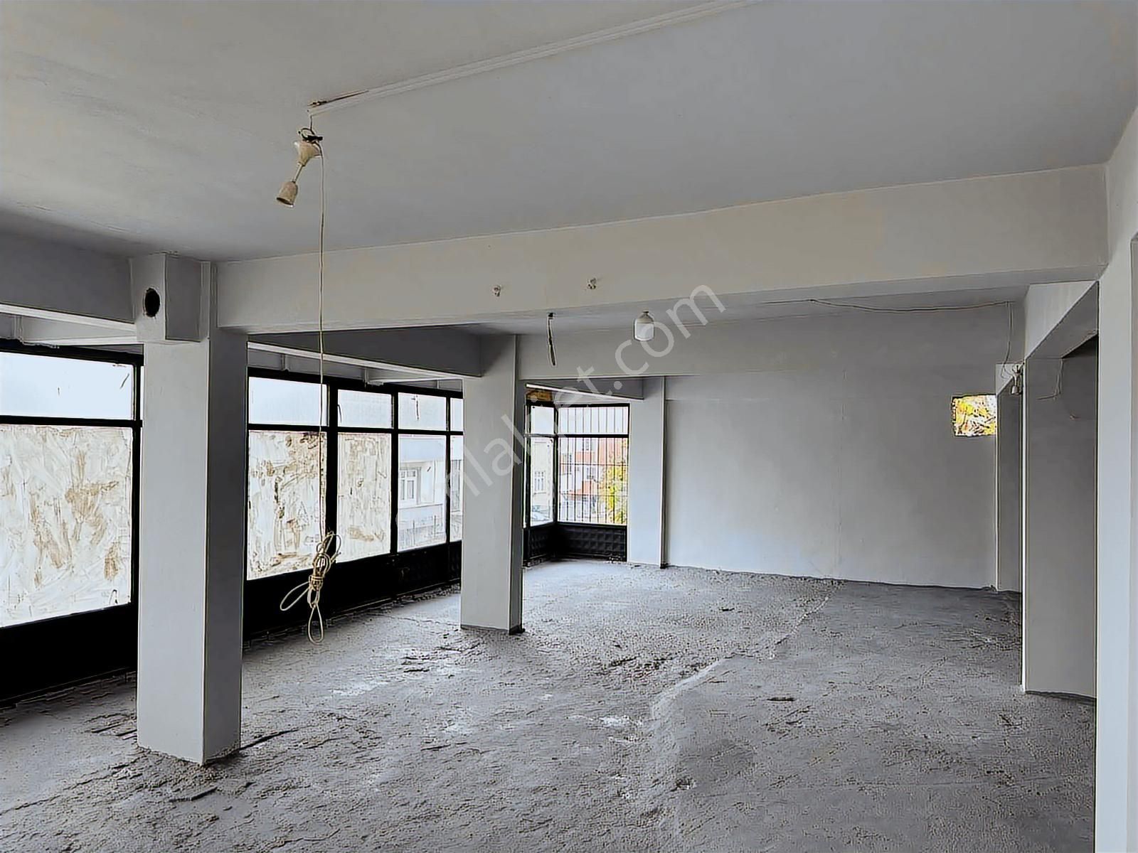 Global İnşaat Emlaktan Sultanbeylide Kiralık Depo - Görsel 9