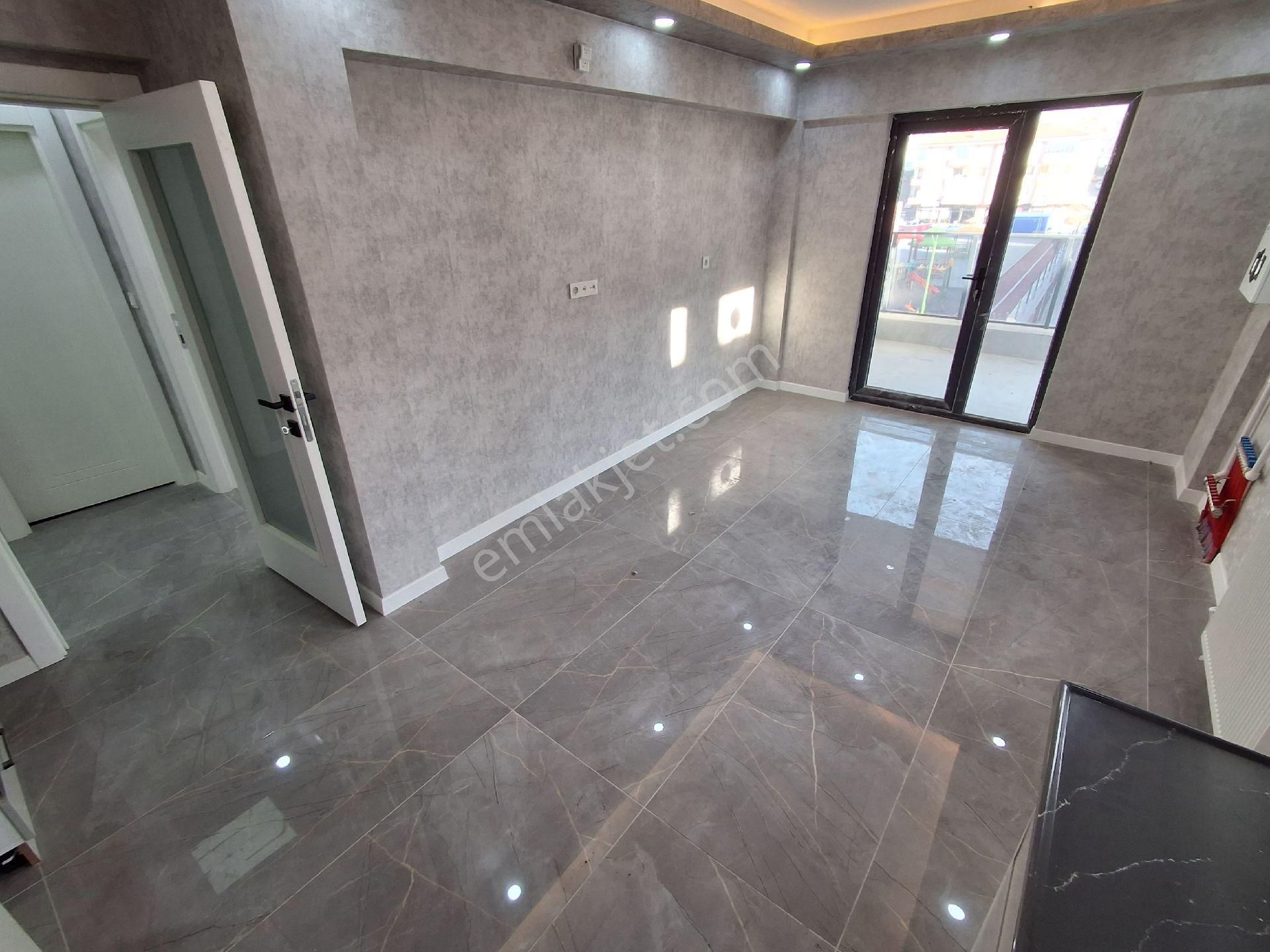 H.gazi Göbekte Ultra Lüxk Daireler 2.3.katlarda.ç.banyo 2.500.00tl Kadar Kredi İmkanı Var - Görsel 6