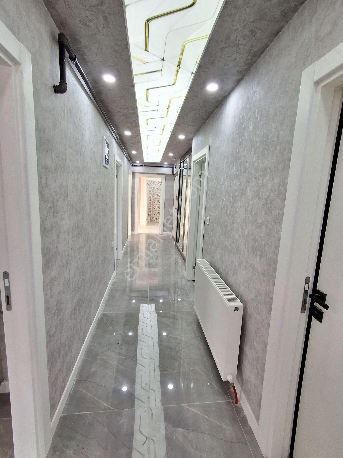 H.gazi Göbekte Ultra Lüxk Daireler 2.3.katlarda.ç.banyo 2.500.00tl Kadar Kredi İmkanı Var - Görsel 26