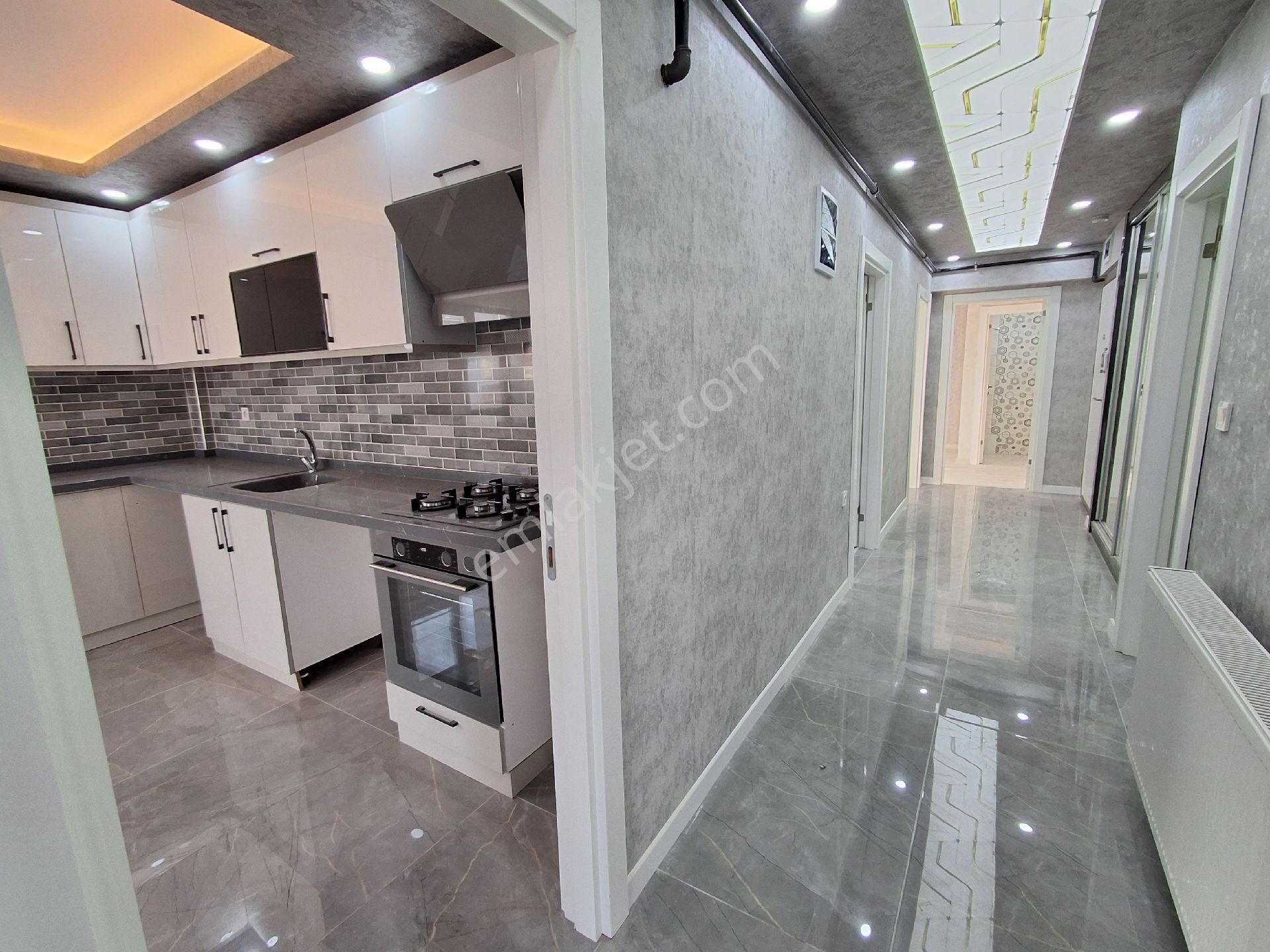 H.gazi Göbekte Ultra Lüxk Daireler 2.3.katlarda.ç.banyo 2.500.00tl Kadar Kredi İmkanı Var - Görsel 25