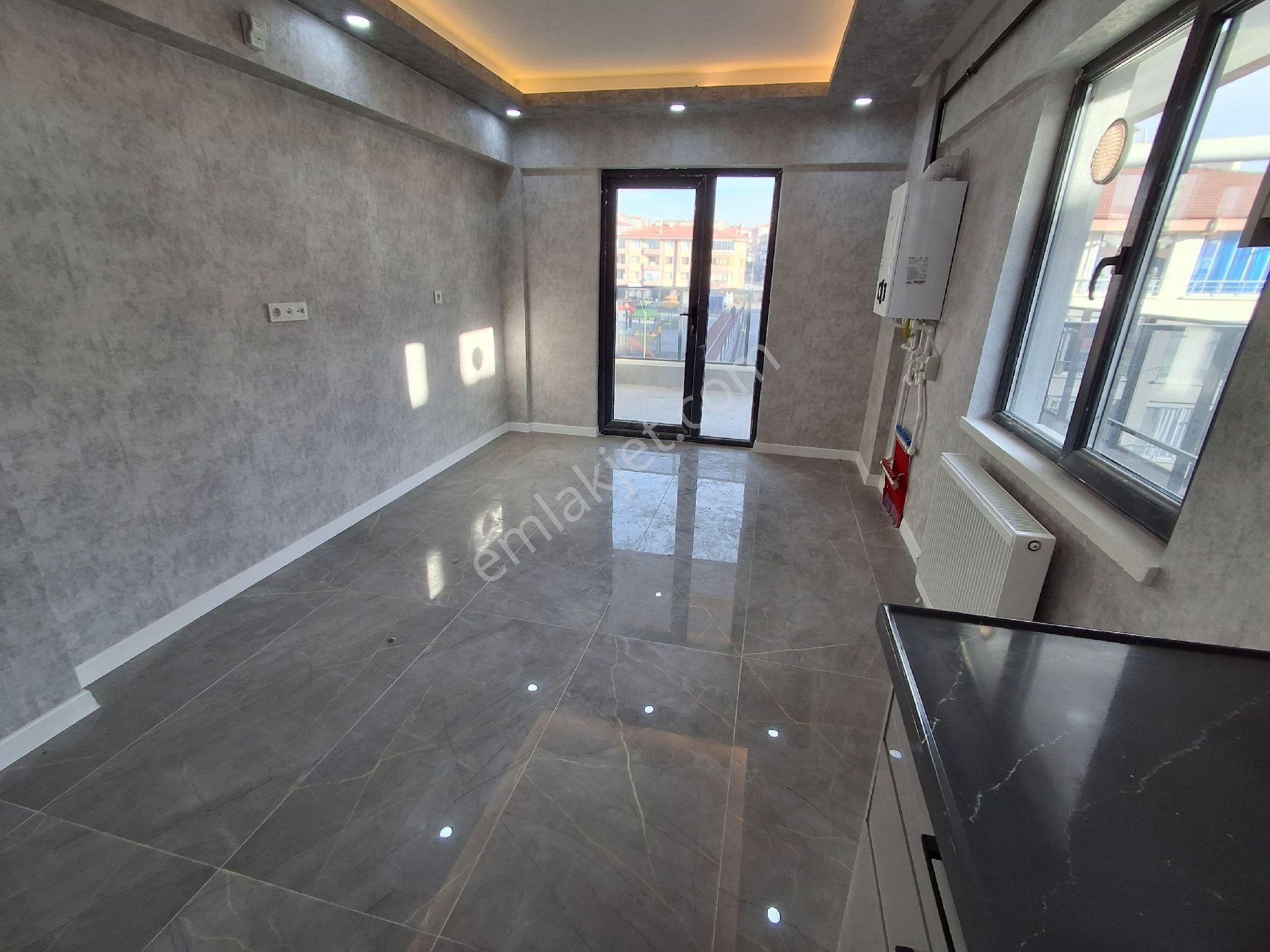 H.gazi Göbekte Ultra Lüxk Daireler 2.3.katlarda.ç.banyo 2.500.00tl Kadar Kredi İmkanı Var - Görsel 9