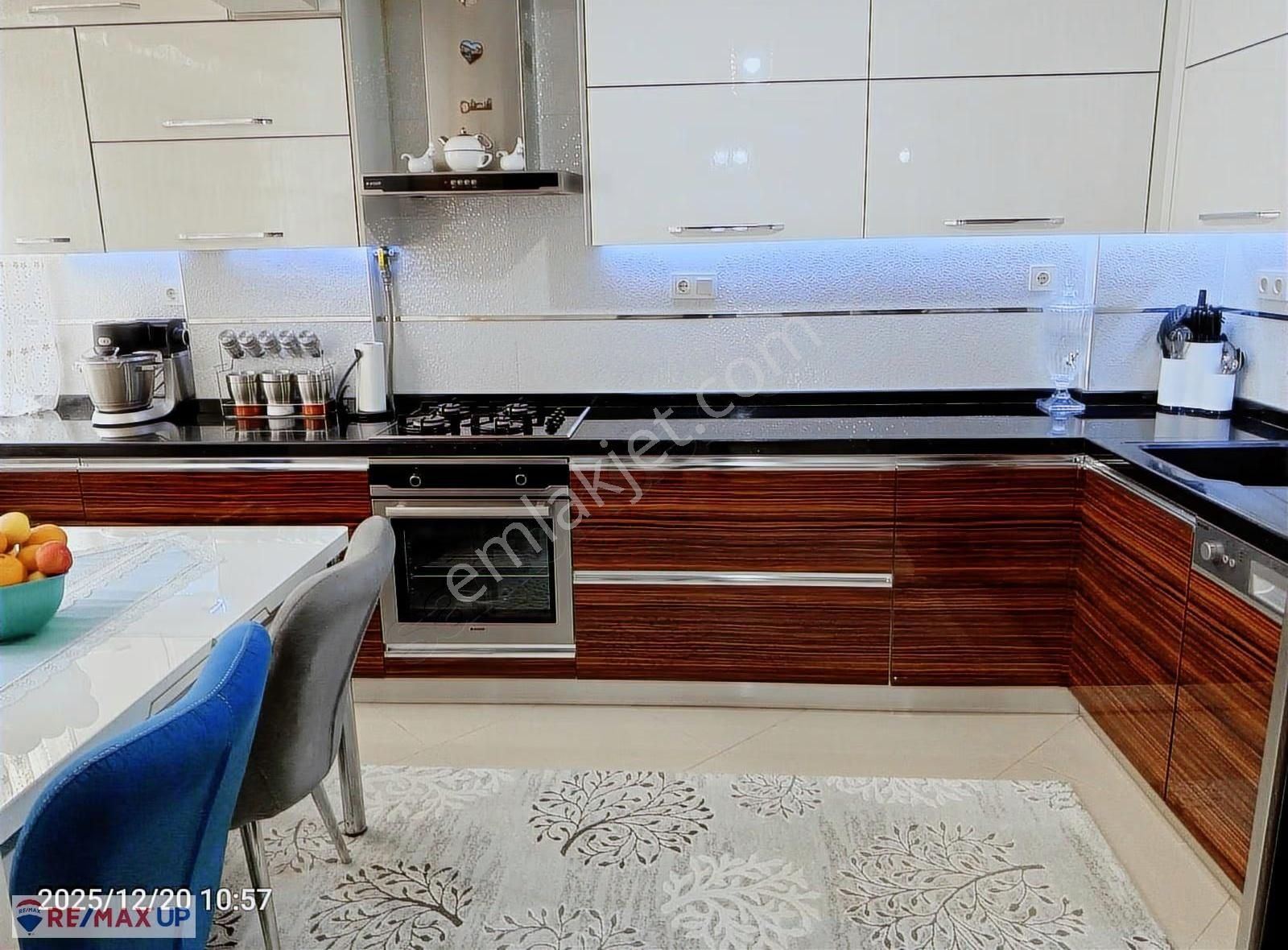 Karabağlar Vatan Mah.yeşilyurt Devlet Hast. 5 Dk,masrafsız Daire