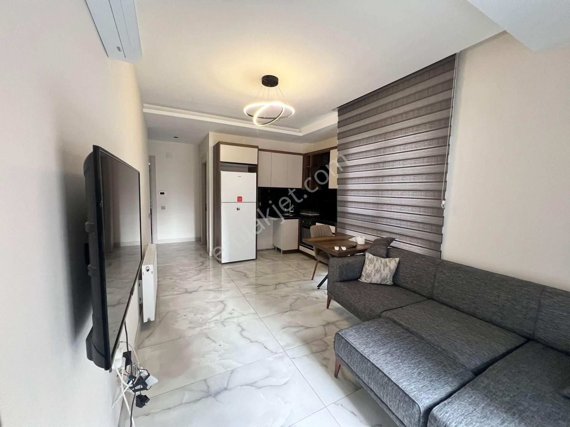 Karınca'dan Deniz Mh Sıfır Bina Denize 500 Metre Satılık 1+1