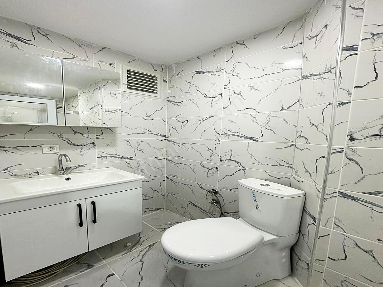 Boss Aypı'dan Ebeveny Banyolu Bahçeli 3+1 140m² Satılık Daire - Görsel 23