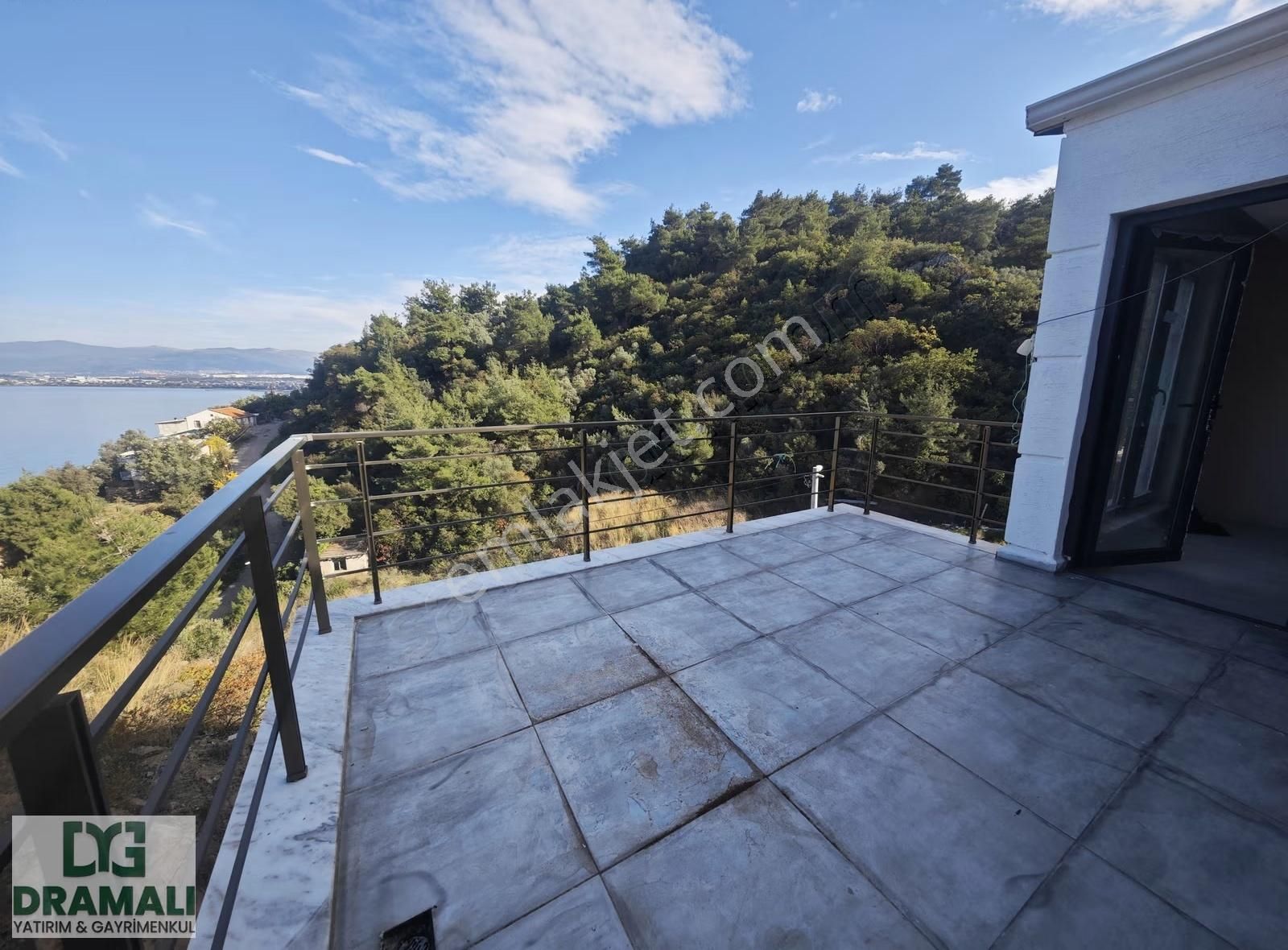 Müthiş Deniz Ve Orman Manzaralı Daire - Görsel 13