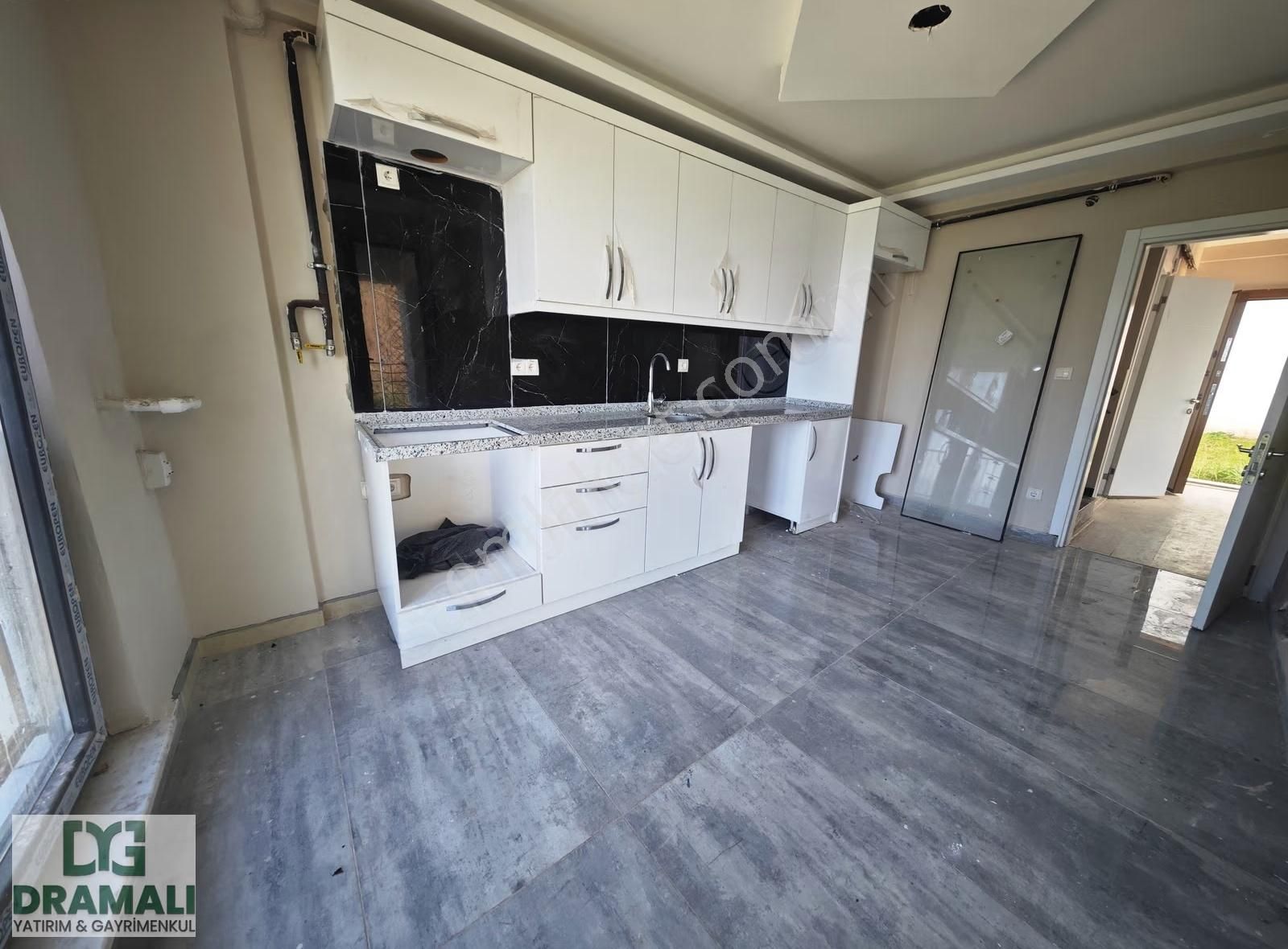 Müthiş Deniz Ve Orman Manzaralı Daire - Görsel 22