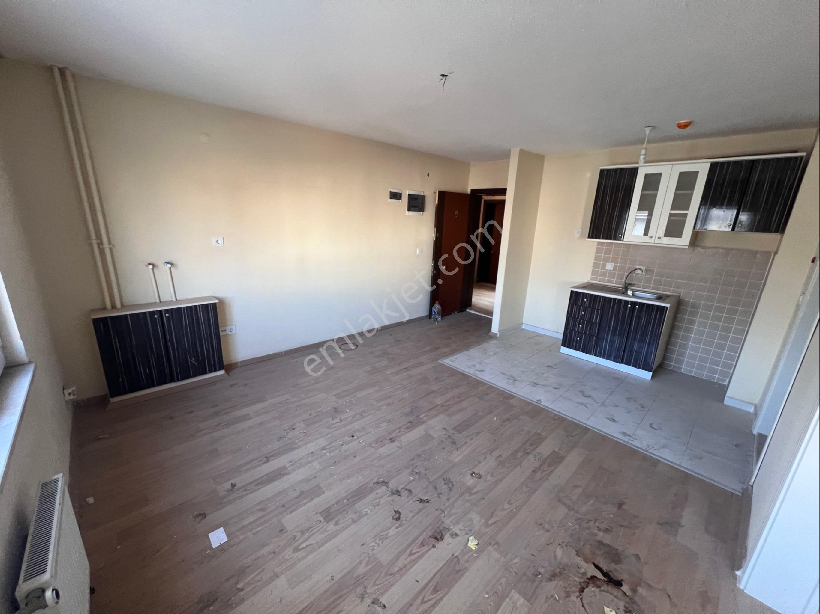 Murat Emlaktan Acill112 Merkezi Yanı Ara Kat 1+1 Dairemiz Satılıktır - Görsel 6