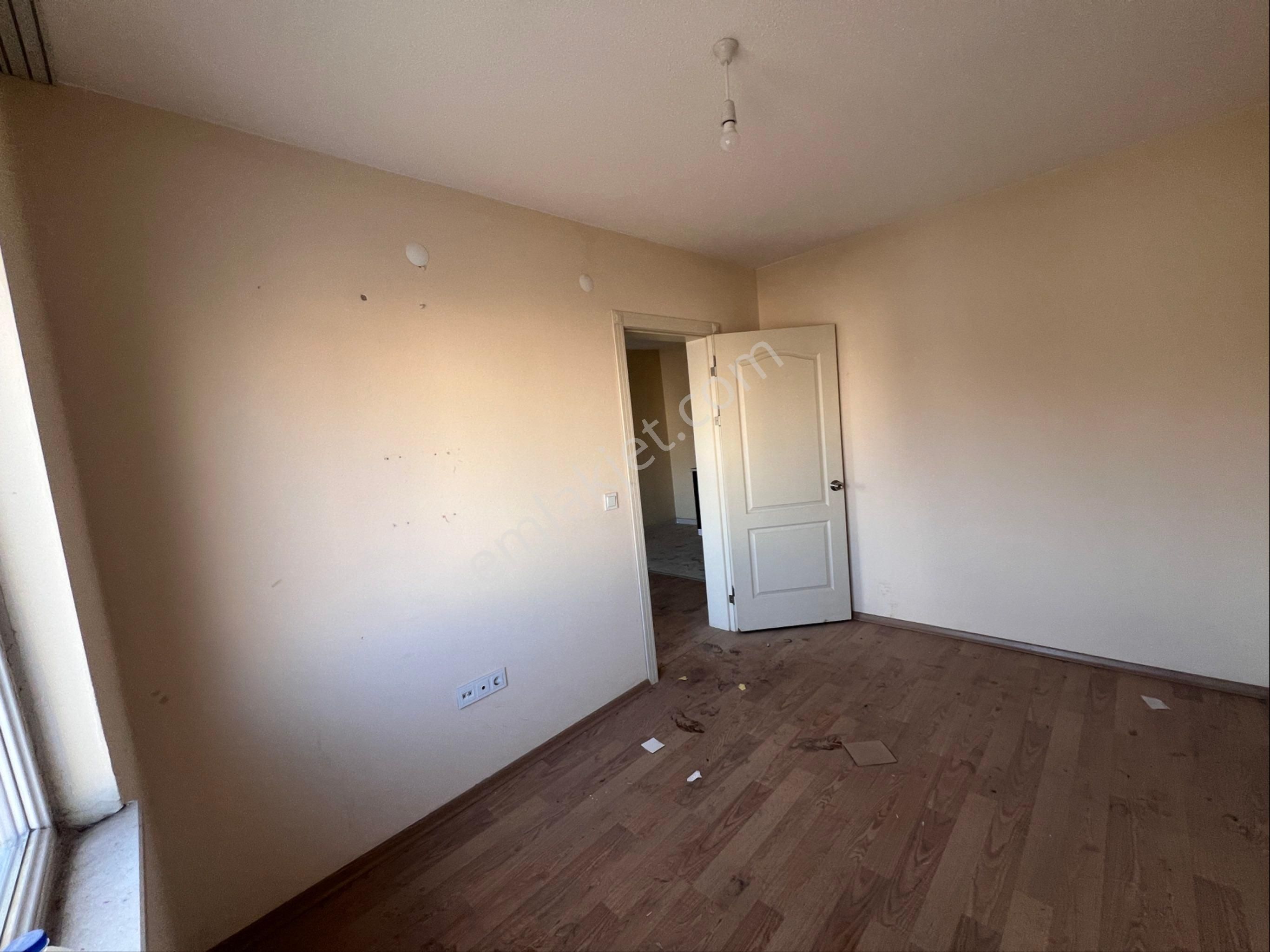 Murat Emlaktan Acill112 Merkezi Yanı Ara Kat 1+1 Dairemiz Satılıktır - Görsel 12