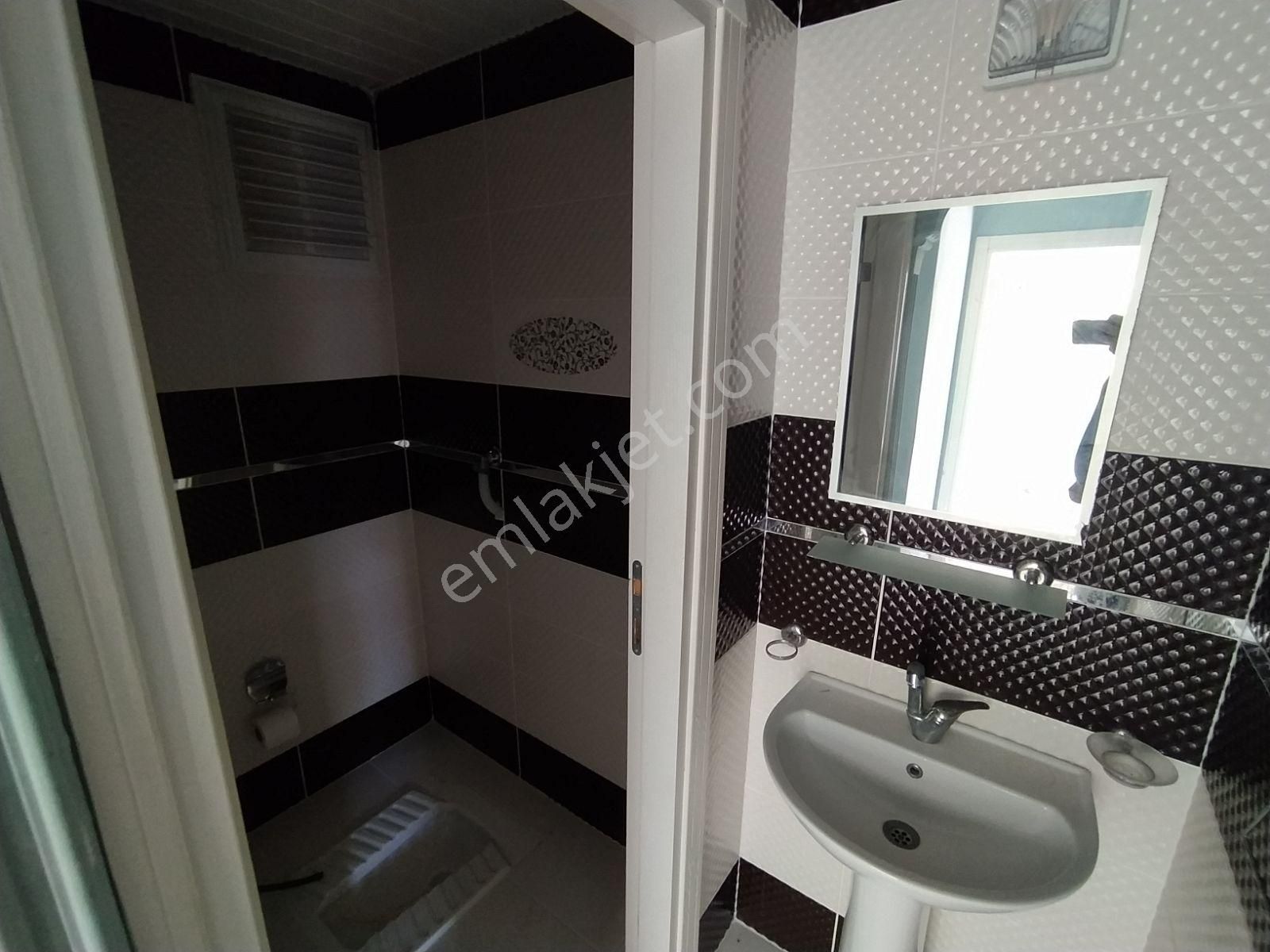 Vitale Hastanesi Arkasında Temiz 2+1 Kiralık Daire - Görsel 2