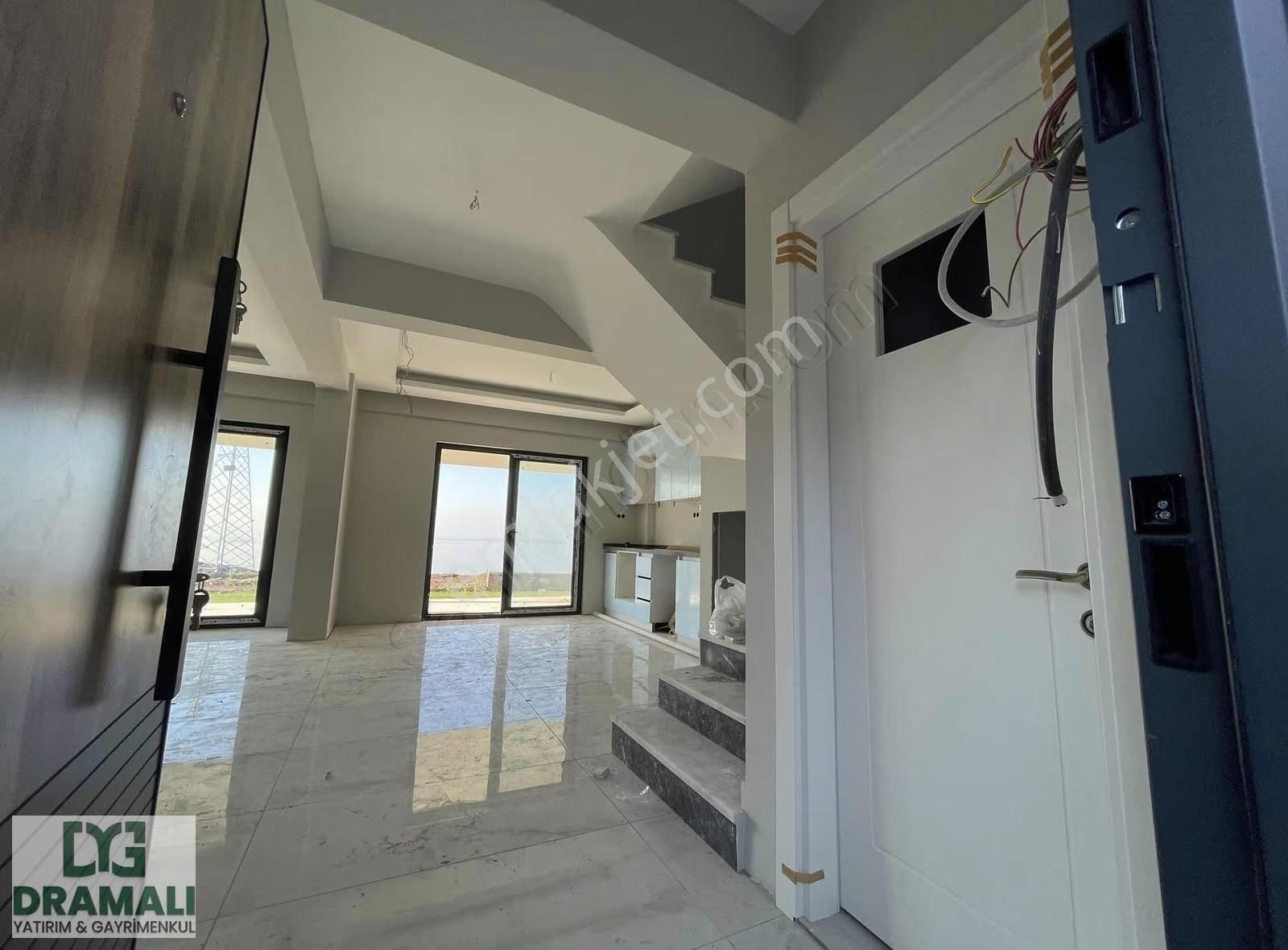 Kurşunluda Panoramik Deniz Manzaralı Prestijli 3+1 Villa - Görsel 5