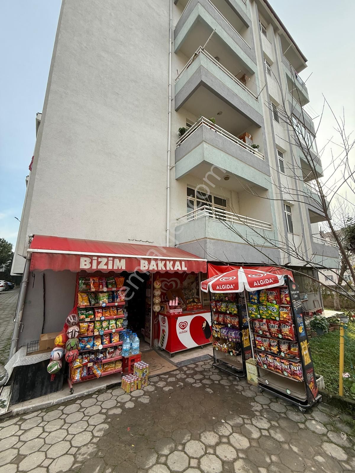 Emek Emlak'tan Mimar Sinan Mah.de Devren Satılık Market-bakkal