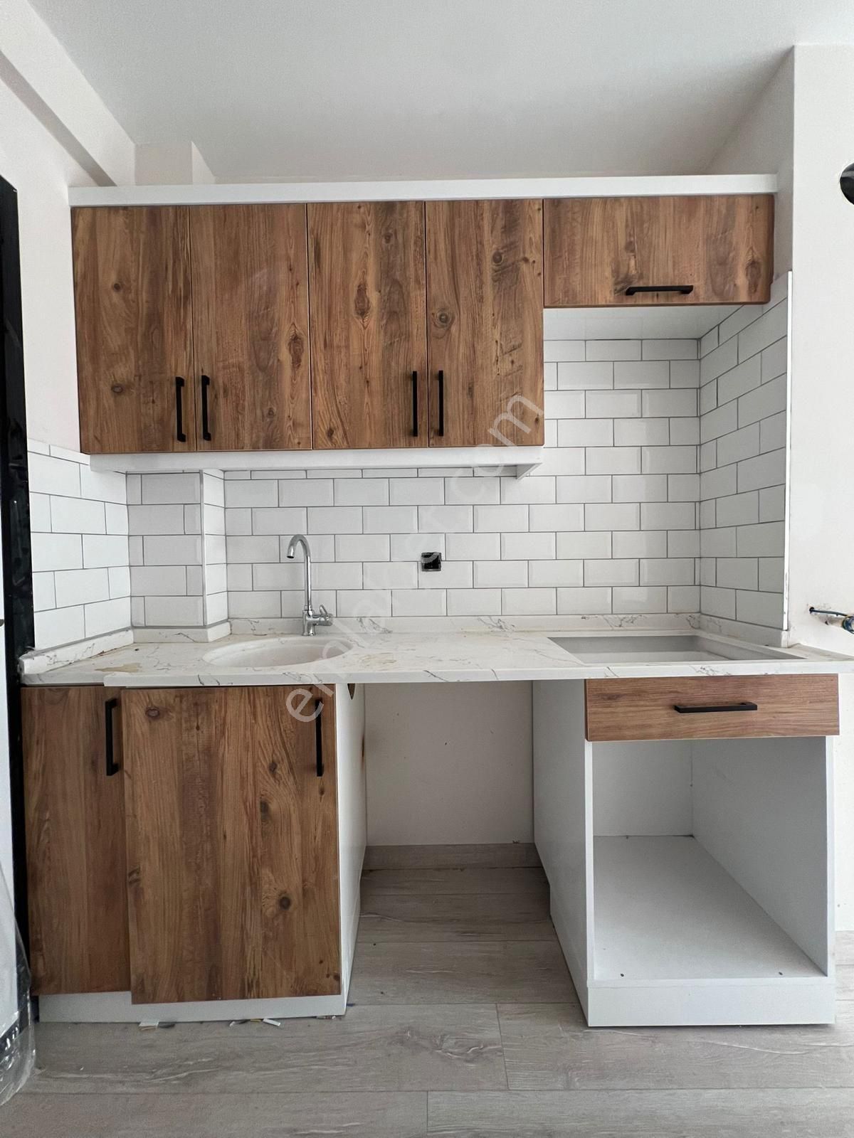 Üçyol Metro Yakını 1+1 Yerden Isıtmalı