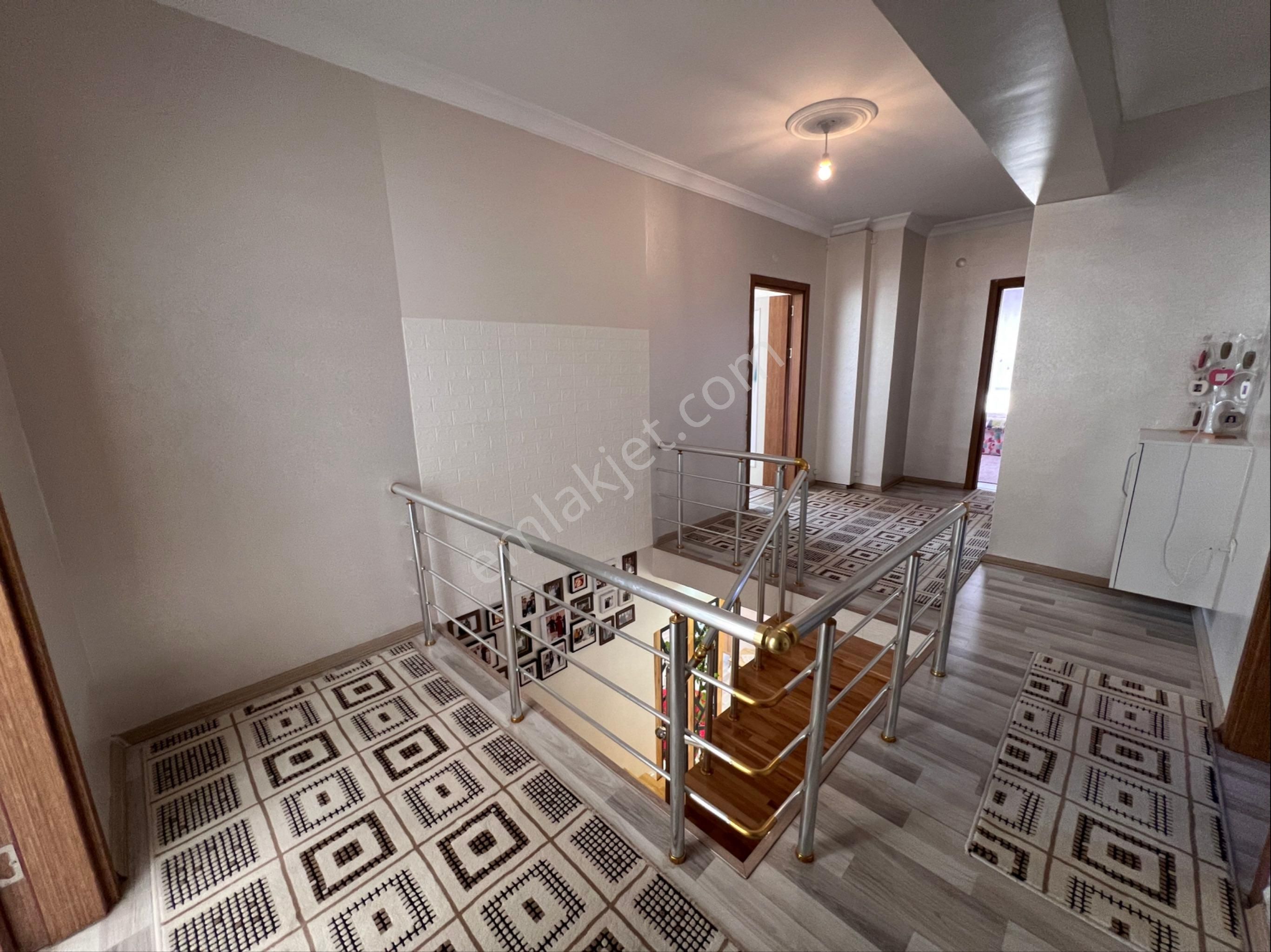 Murat Emlaktan Site İçerisinde İçi Lüks Yapılmış 5+1 Dubleks Dairemiz Satılıktır - Görsel 13