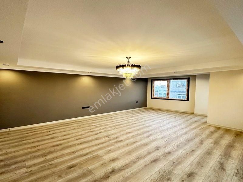 Yakuplu Metrobüse Yürüme Mesafesinde Sıfır 3+1 Ara Kat ! - Görsel 17