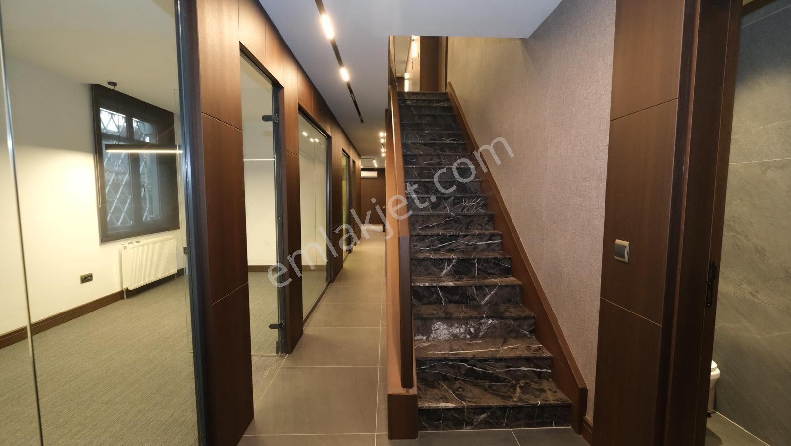 Ankara Uğur Mumcu Cad. Tabela Değeri Yüksek Kiralık 3 Katlı Ofis - Görsel 12