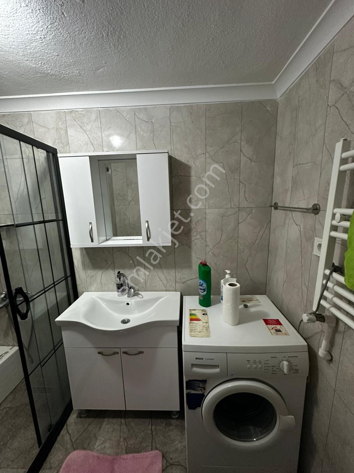 Aşık Veysel Mahallesinde Mehmet Çekiç Ortaokuluna 300 Metre Mesafede Eşyalı Full Yapılı Kiralık 3+1 - Görsel 3