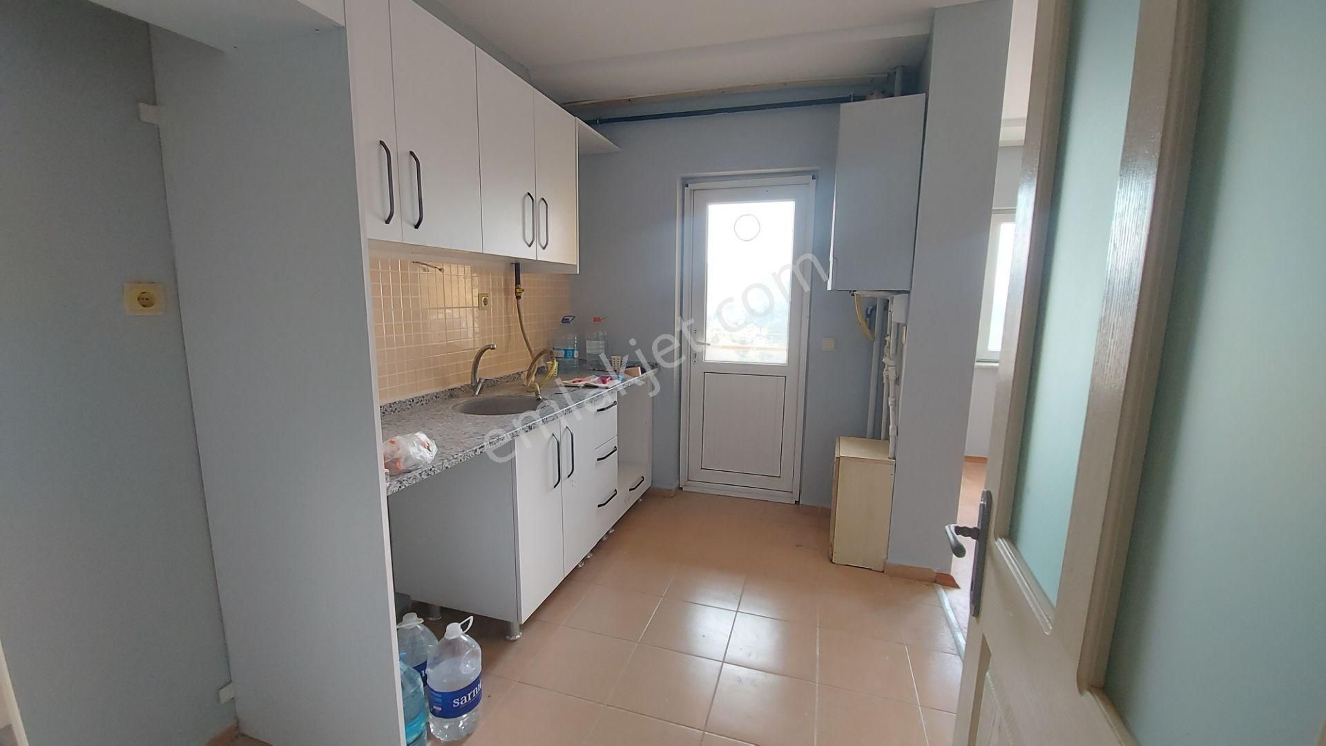 Menemen Ahıska Toki'de 2+1 Satılık Güney Cephe Ara Kat Daire - Görsel 5