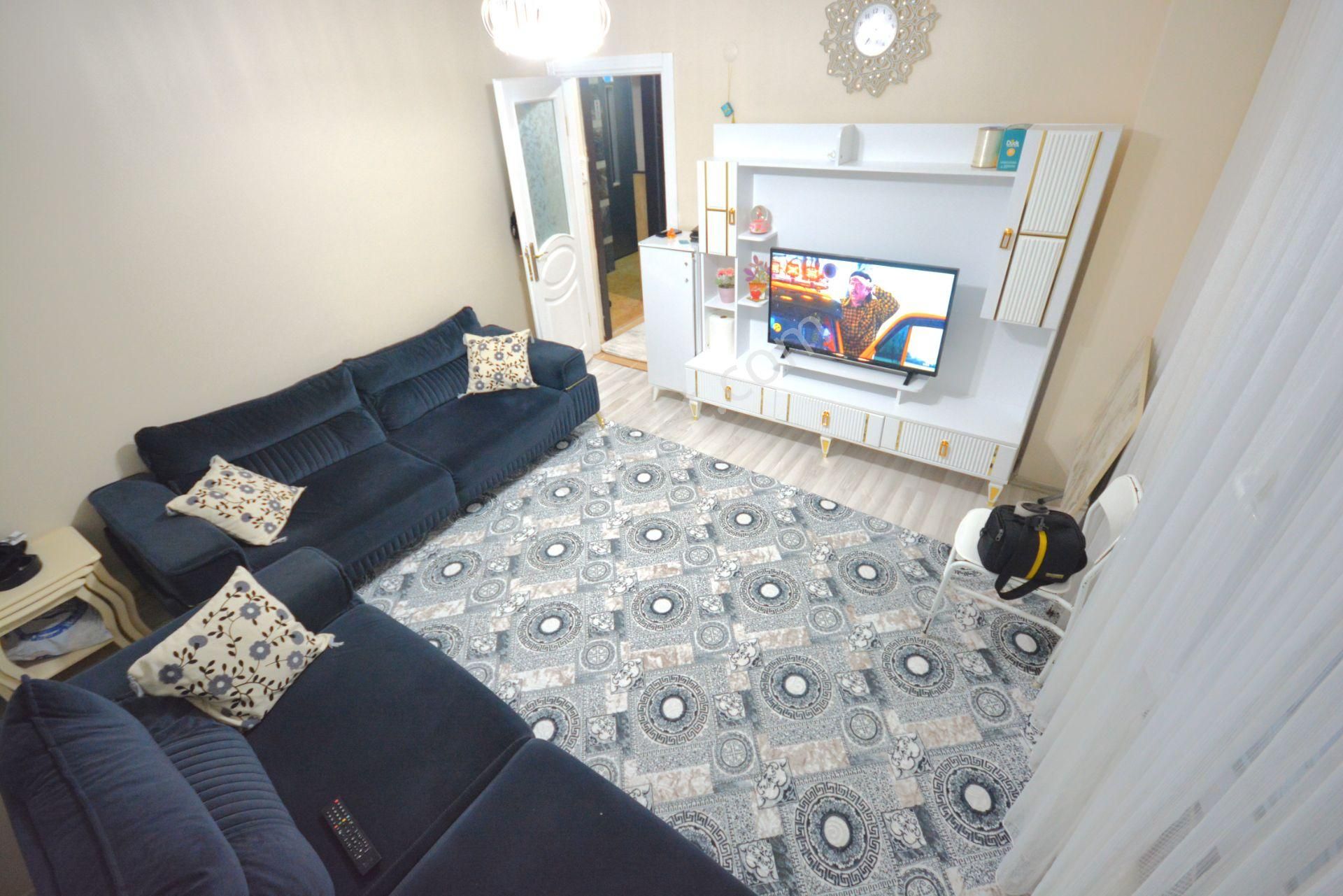 Satılık Ters Dubleks 2+1 İskanlı 90 M2 Konumu Güzel Diş Hastanesine Yakın