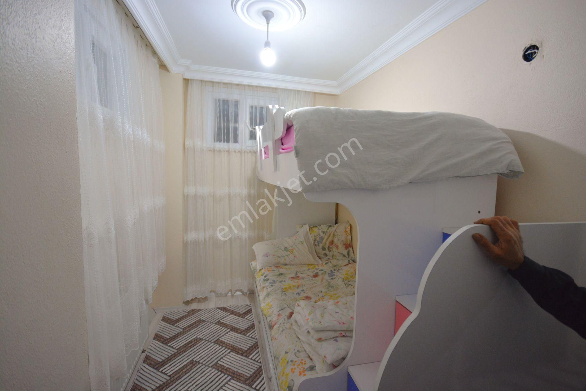 Satılık Ters Dubleks 2+1 İskanlı 90 M2 Konumu Güzel Diş Hastanesine Yakın - Görsel 18