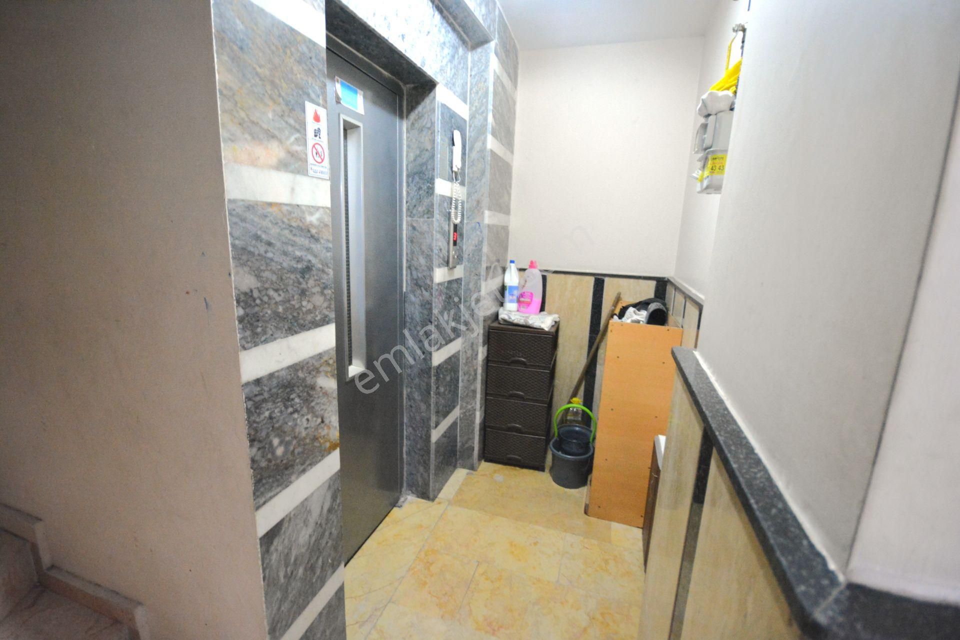 Satılık Ters Dubleks 2+1 İskanlı 90 M2 Konumu Güzel Diş Hastanesine Yakın - Görsel 16