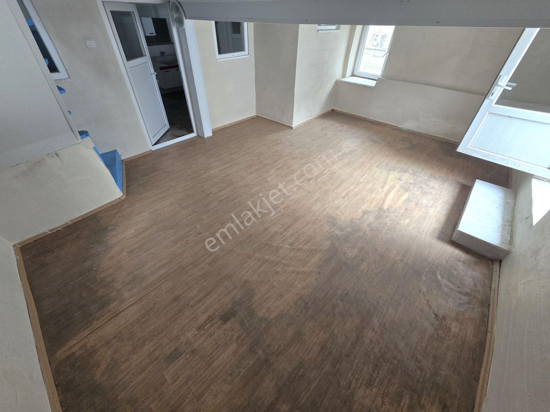 ▀▀jet Emlak'tan Zeytinli'de Geniş & Bahçeli Müstakil 3+1 Köy Evi - Görsel 9