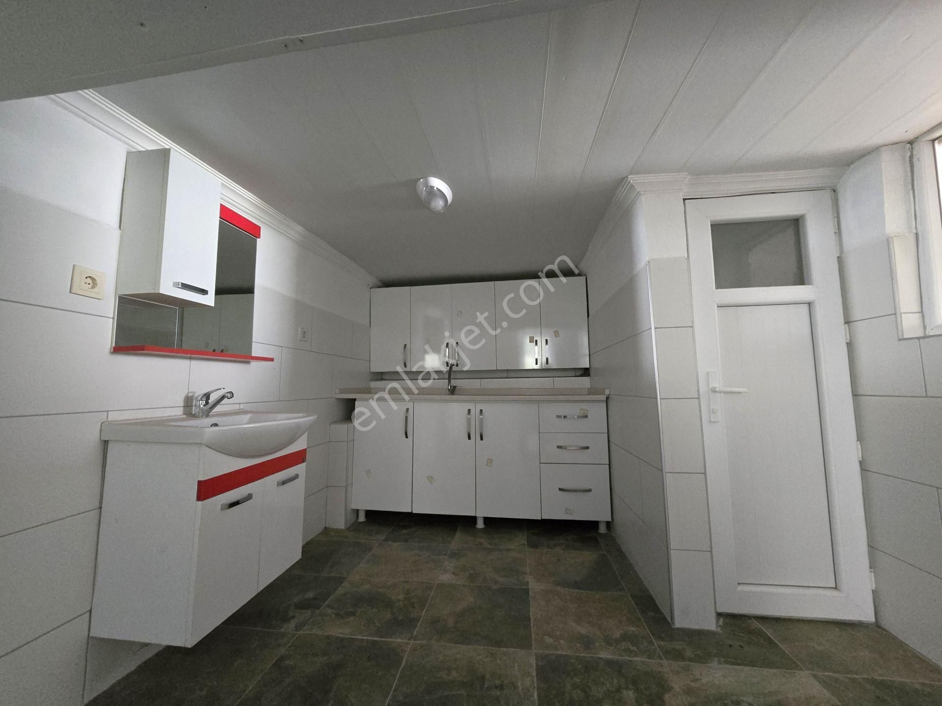 ▀▀jet Emlak'tan Zeytinli'de Geniş & Bahçeli Müstakil 3+1 Köy Evi - Görsel 8