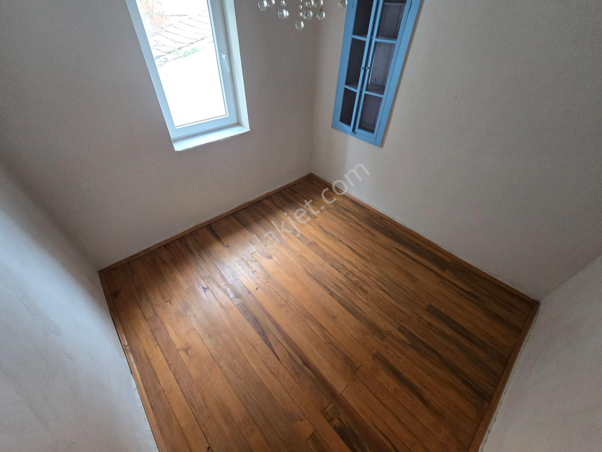 ▀▀jet Emlak'tan Zeytinli'de Geniş & Bahçeli Müstakil 3+1 Köy Evi - Görsel 19