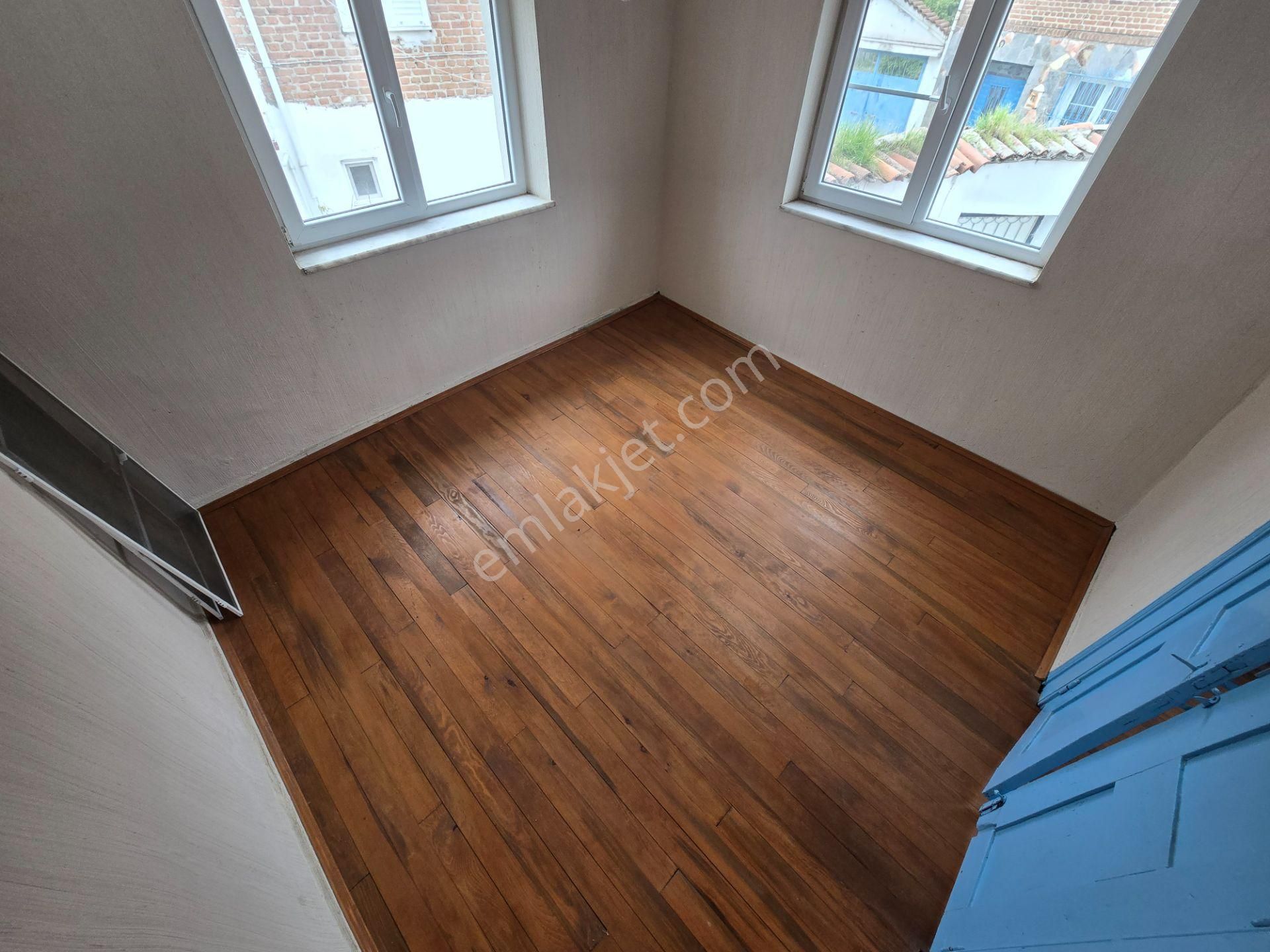 ▀▀jet Emlak'tan Zeytinli'de Geniş & Bahçeli Müstakil 3+1 Köy Evi - Görsel 18