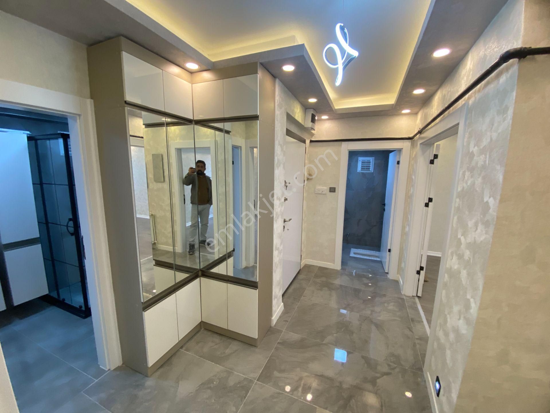 Süvari Mh. Merkezi Konumda Cadde Üzeri Ful Yapılı 3+1 Daire - Görsel 13