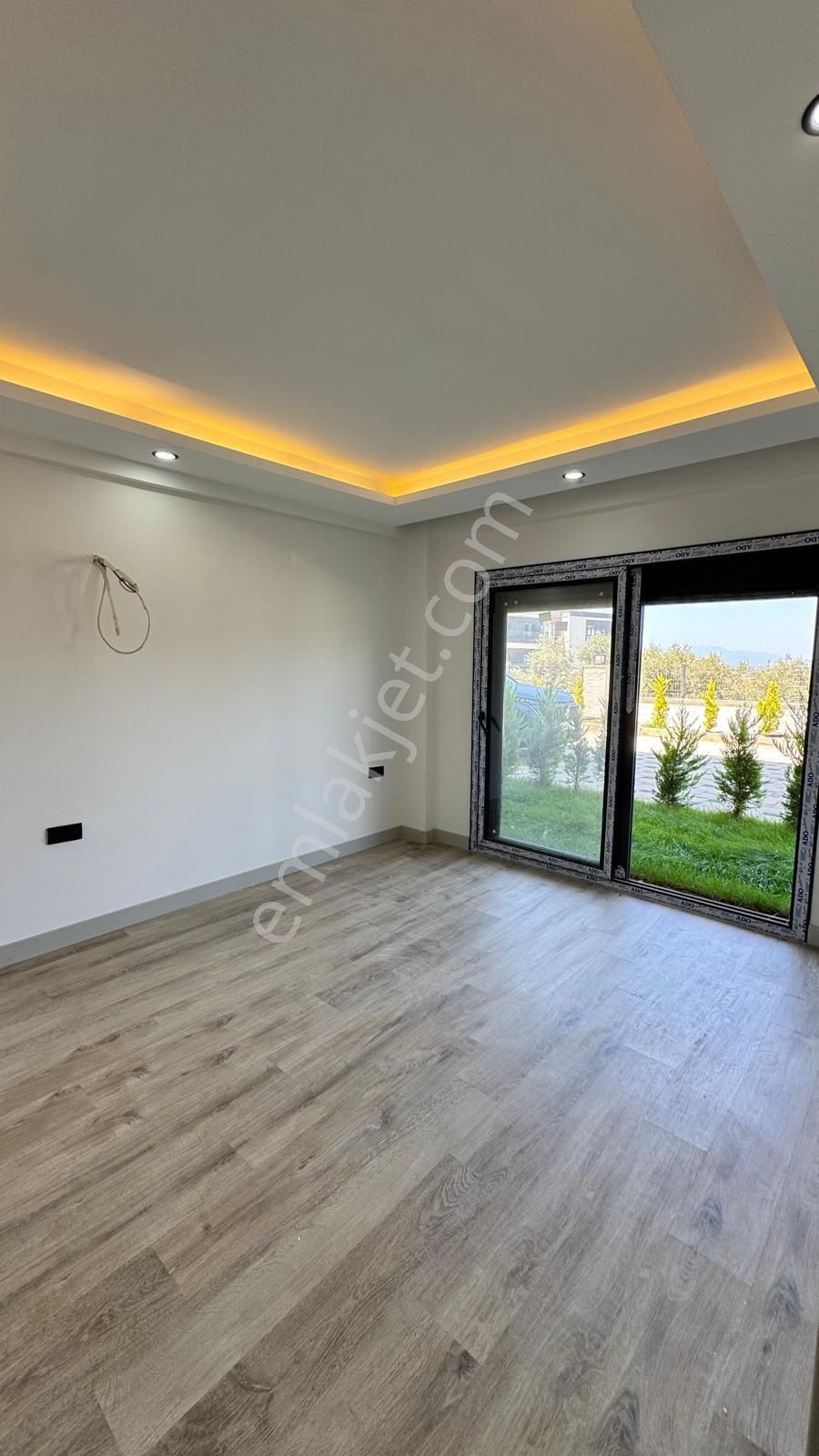 Kuşadasında Değirmenderede Sıfır Satılık 2 Artı 1 Havuzlu Satılık Rezidance