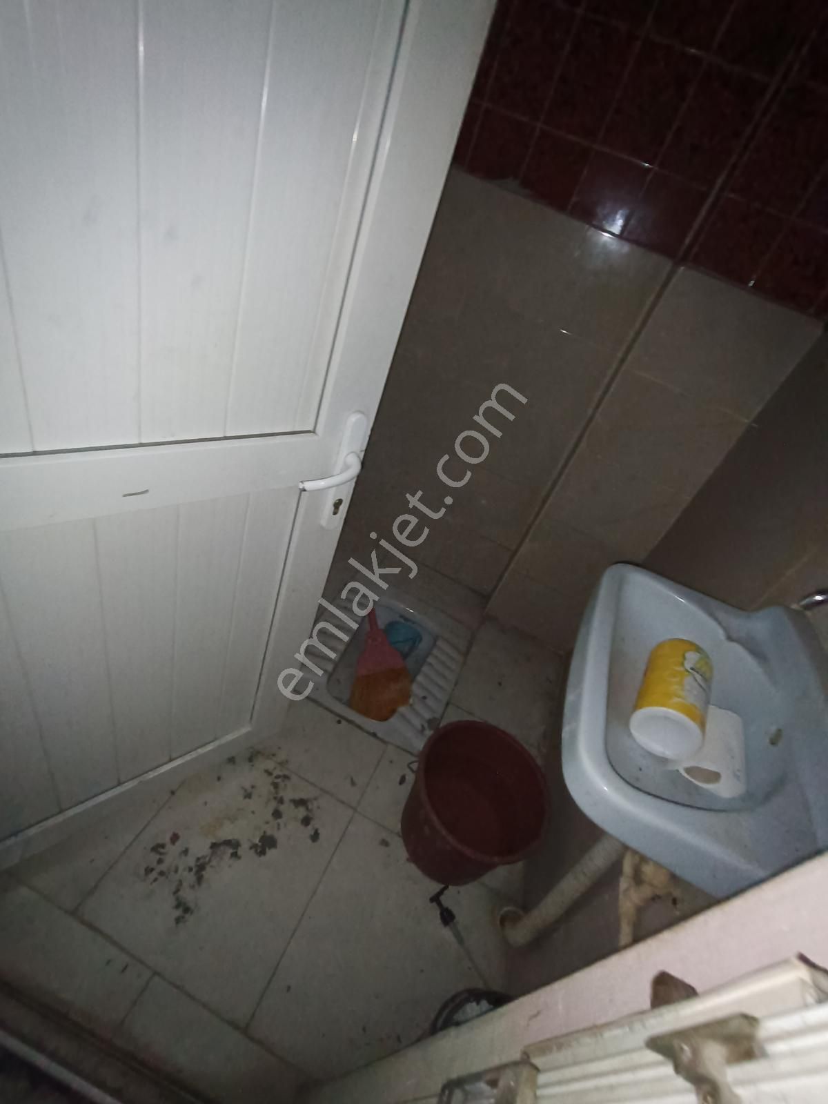 Torunlar Emlak Kiralık Merkezi Konumda Bodrum Dükkan - Görsel 4