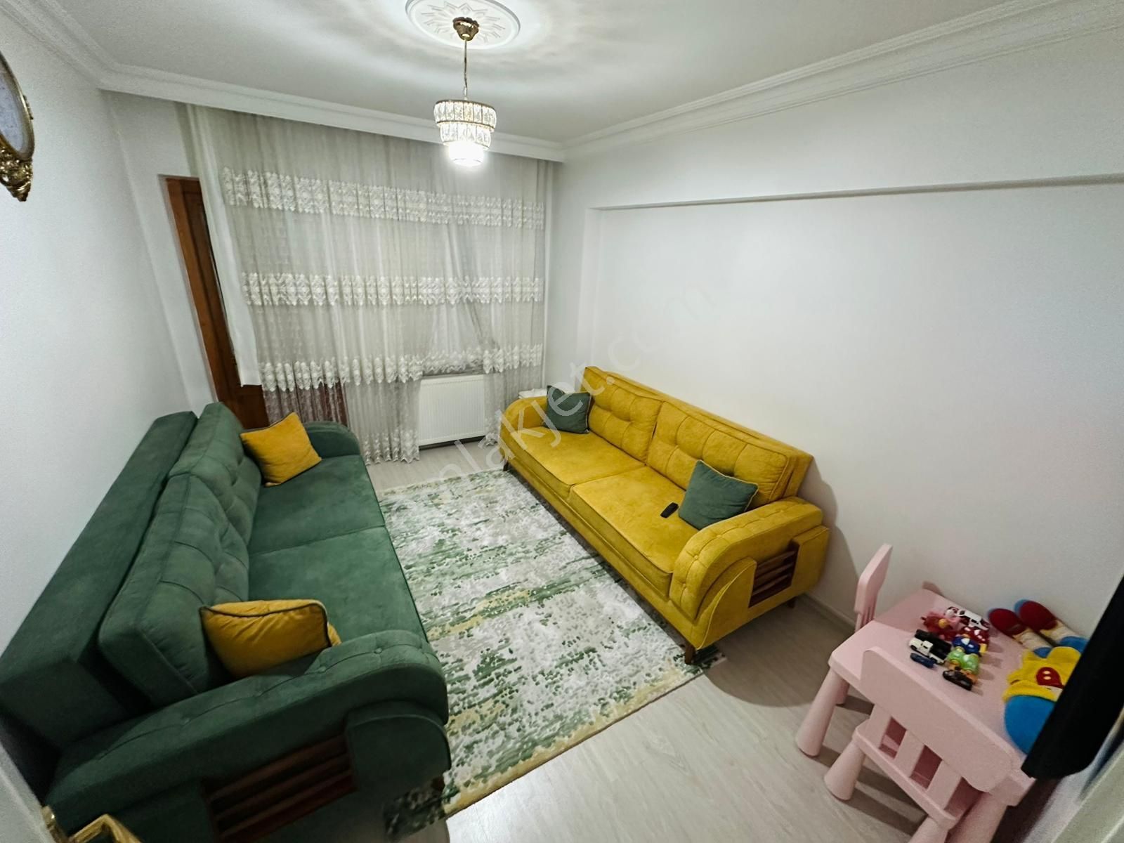 Ufuktepe'de Cadde Üzeri 3+1 Site Dairesi - Görsel 14
