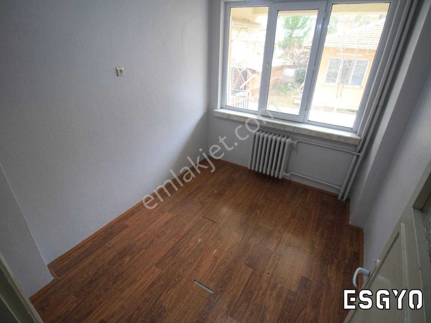 Esgyo'dan Vişnelik Mh Öğretmenler Cad. Üzernde 3+1 Kiralık Daire - Görsel 19
