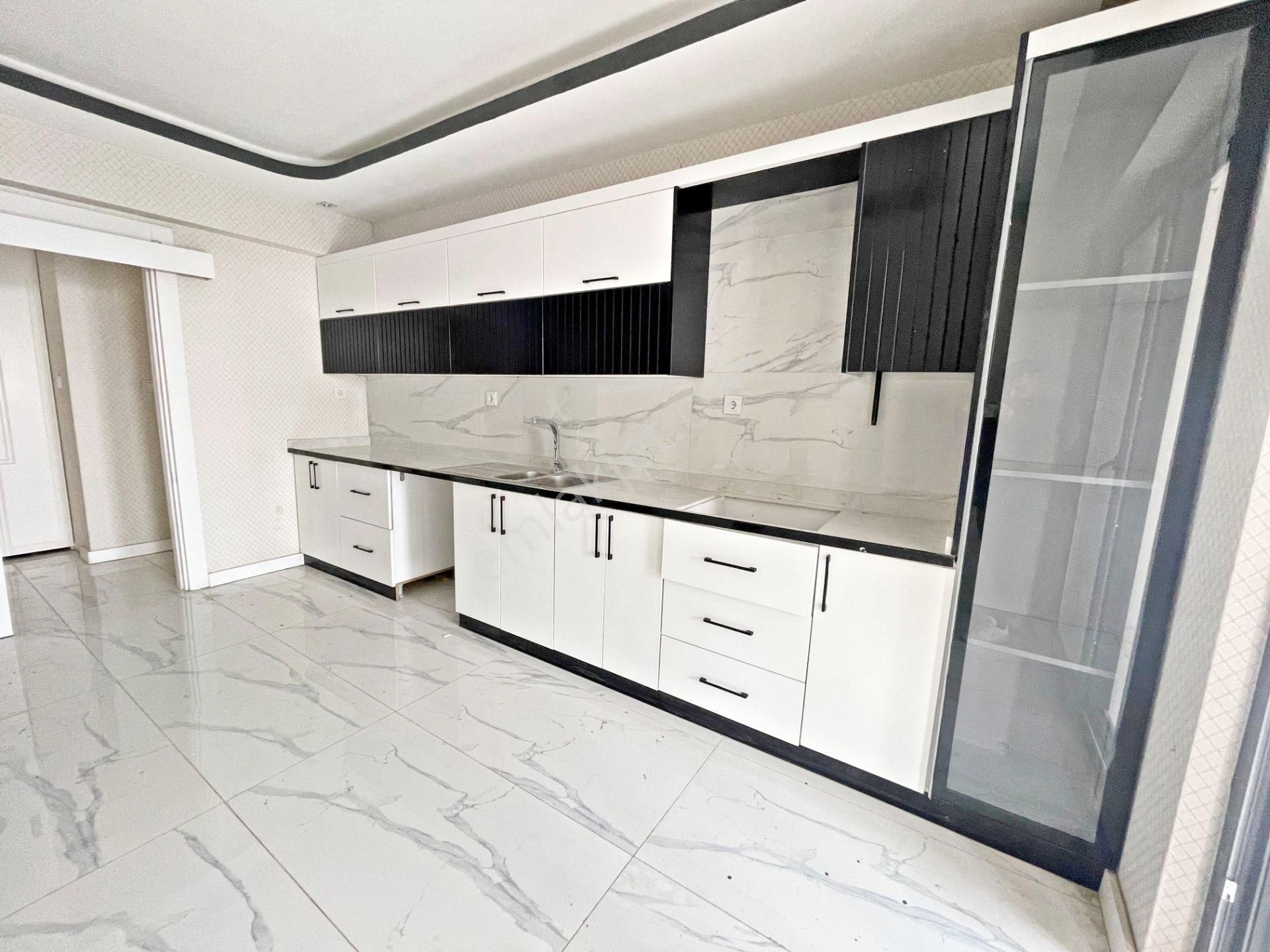 Alpaslan'da Misafirlerin Kıskanacağı Sıfır! Yemek Odalı Daire