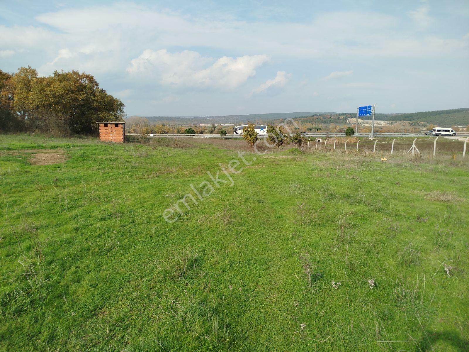 Balıkesir-edremit Yoluna Cephe Ticari İmarlı 14.070 M2 Tarla - Görsel 2