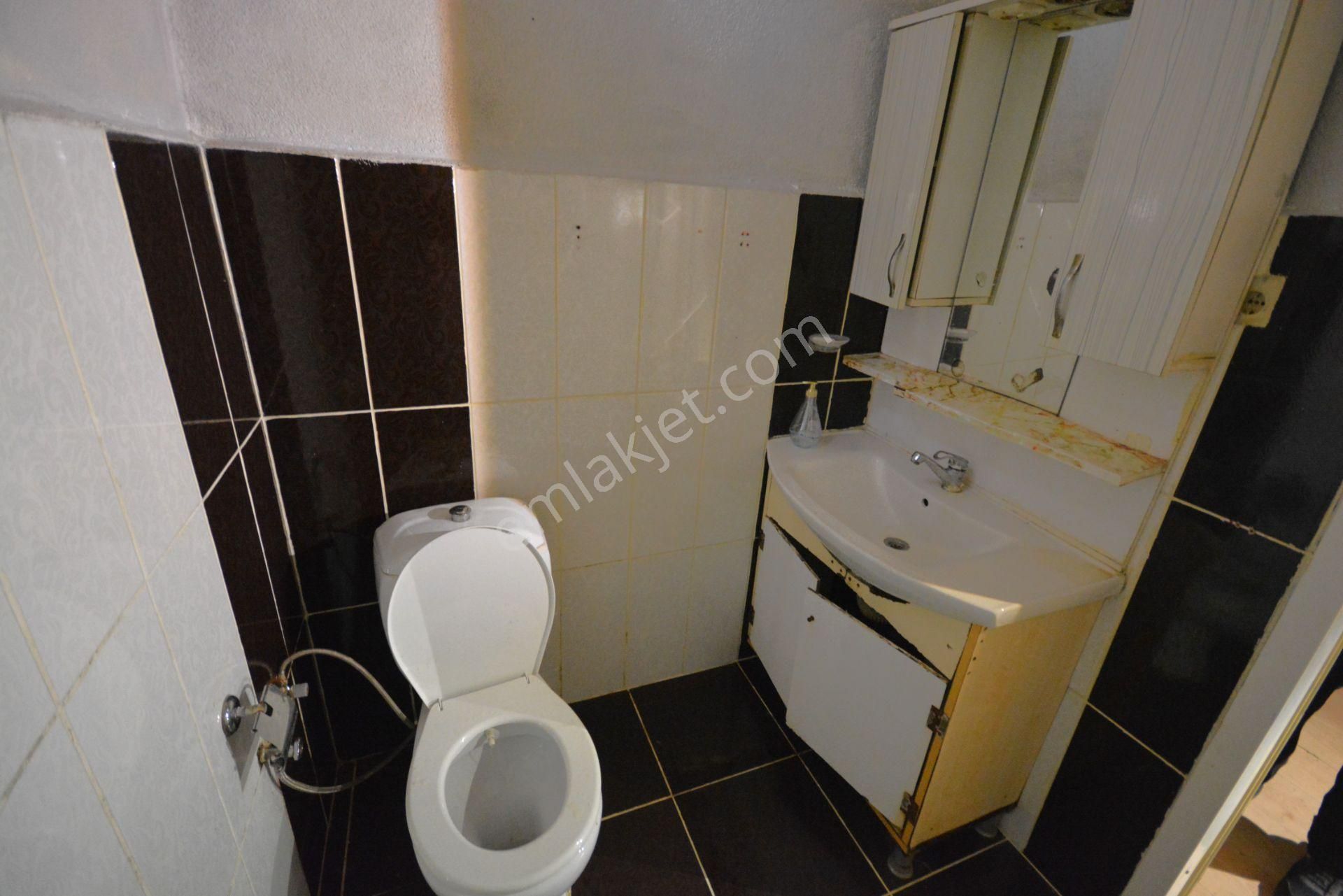 Kiralık 3+1 Merkezi Konumda 100 Metre Kare Daire - Görsel 10