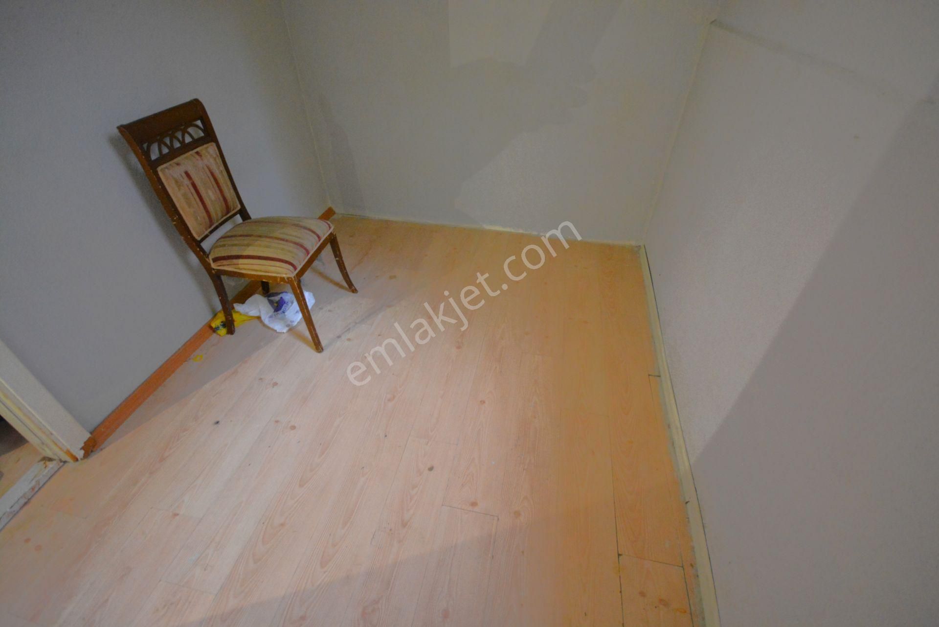 Kiralık 3+1 Merkezi Konumda 100 Metre Kare Daire - Görsel 7