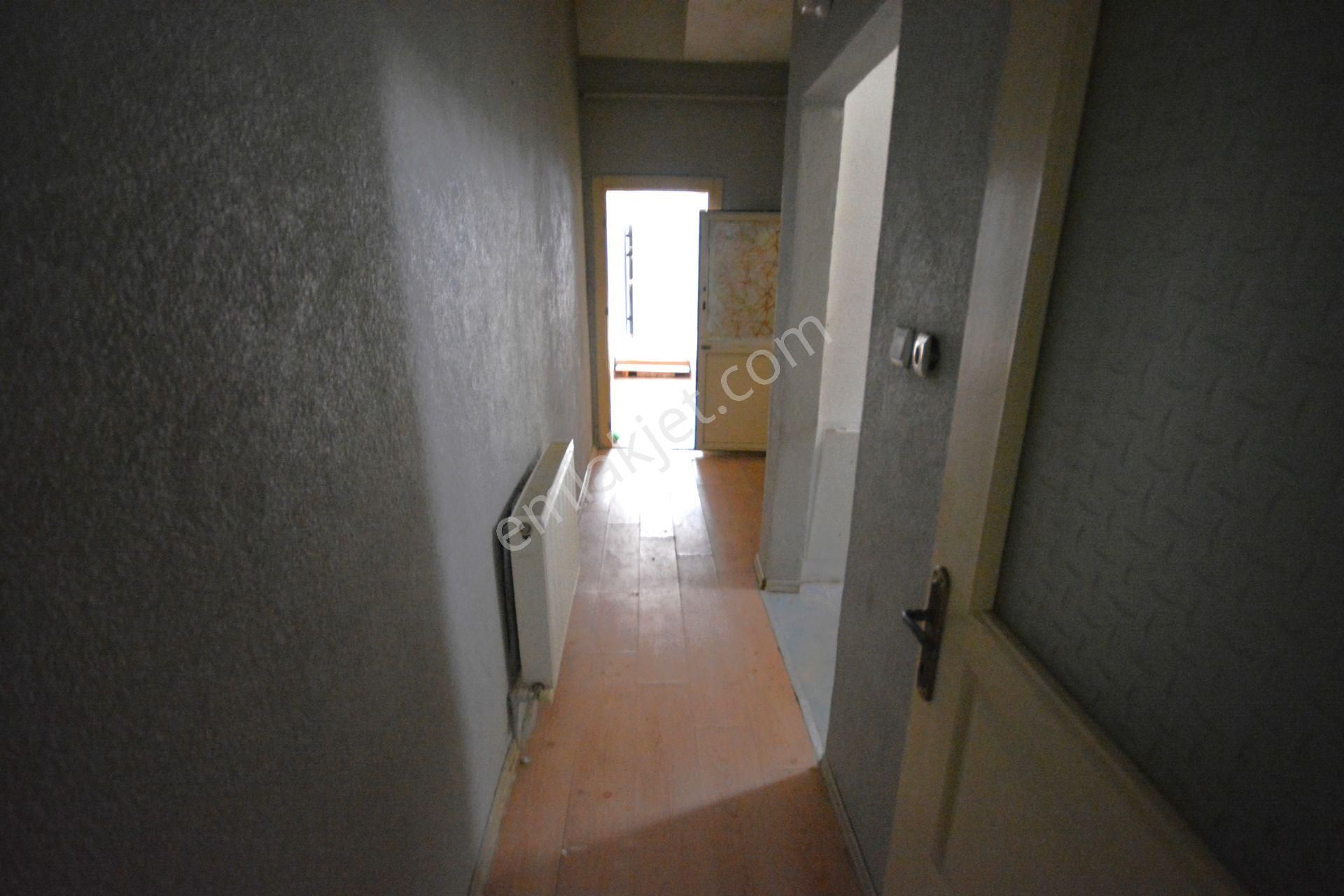 Kiralık 3+1 Merkezi Konumda 100 Metre Kare Daire - Görsel 19