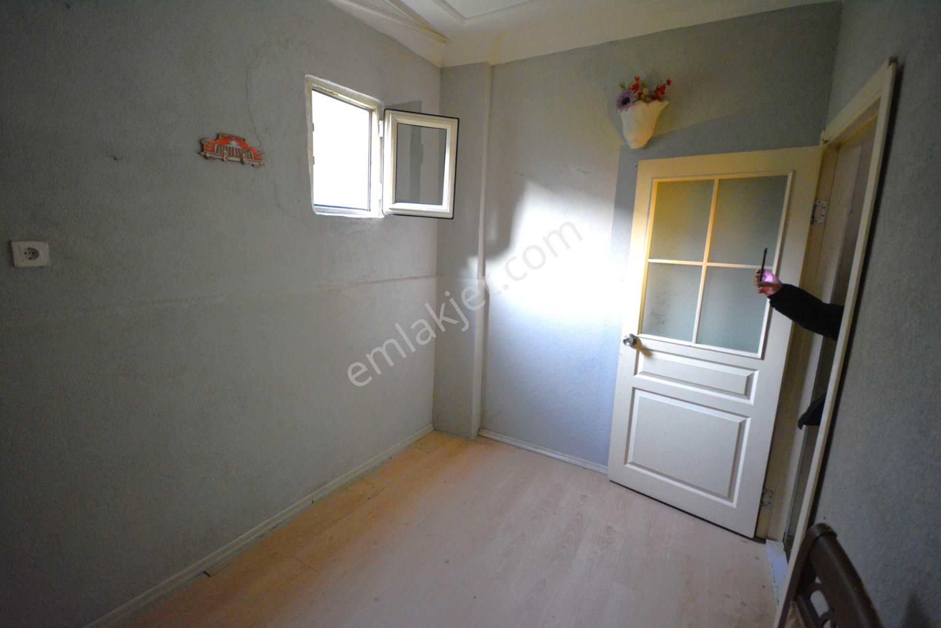 Kiralık 3+1 Merkezi Konumda 100 Metre Kare Daire - Görsel 8