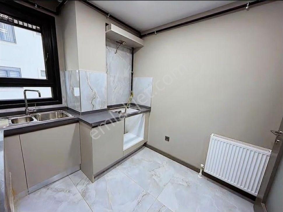 Suadiye Kaptanarif'te Sıfır Balkonlu Binada Kombili Lüx 2+1 - Görsel 11