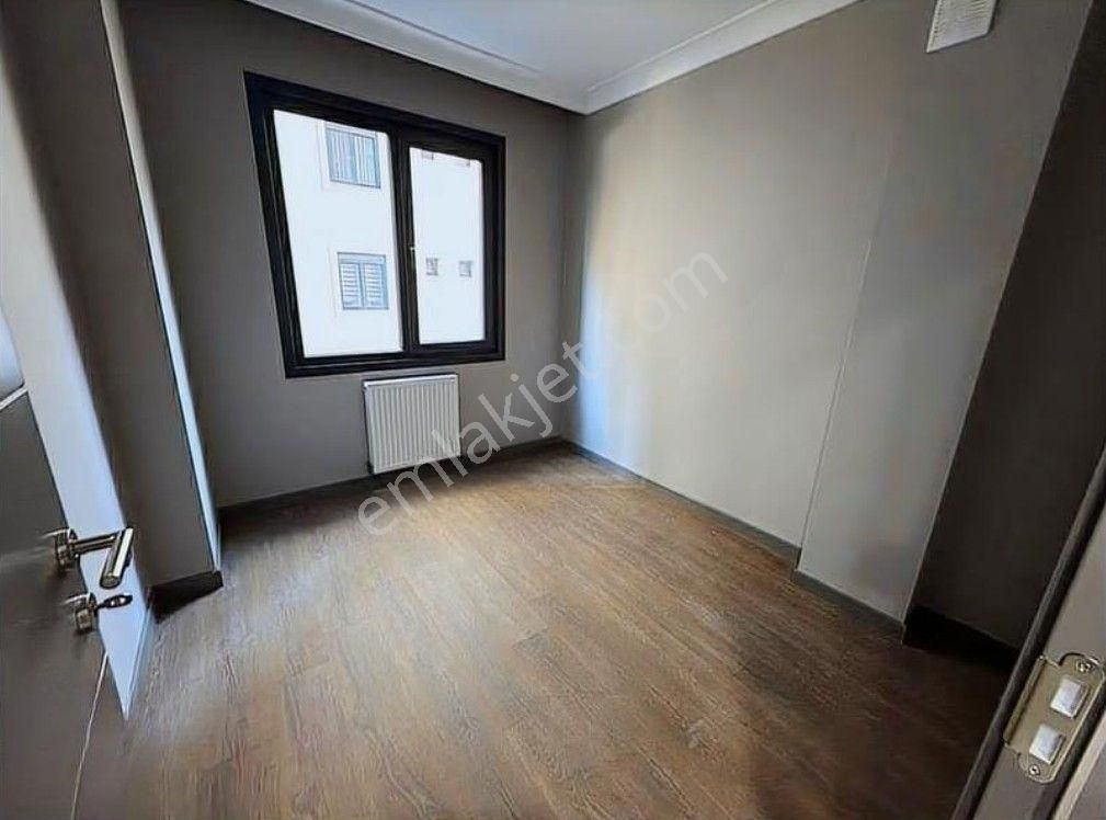 Suadiye Kaptanarif'te Sıfır Balkonlu Binada Kombili Lüx 2+1 - Görsel 8