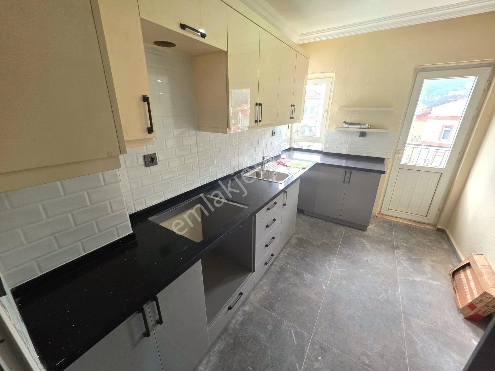 Goldhouse Dan Satılık Taşyakada Site İçinde Deniz Manzaralı Kapalı Mutfak 3+1 Daire - Görsel 16