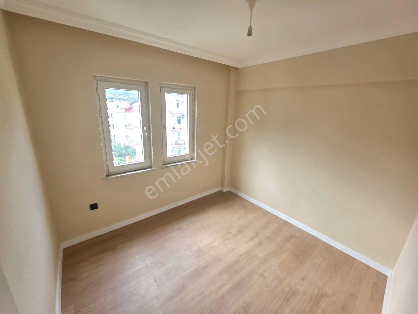 Goldhouse Dan Satılık Taşyakada Site İçinde Deniz Manzaralı Kapalı Mutfak 3+1 Daire - Görsel 20