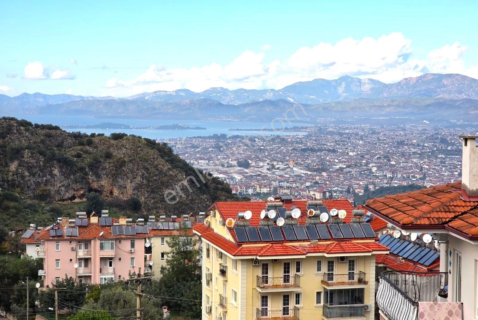 Goldhouse Dan Satılık Taşyakada Site İçinde Deniz Manzaralı Kapalı Mutfak 3+1 Daire