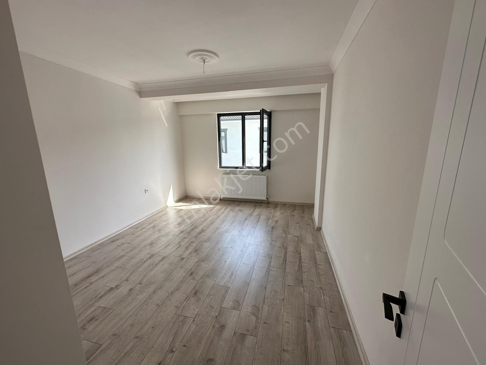 Adnan Menderes Koçtaşın Yanında İşlek Cadde Satılık Daire - Görsel 5