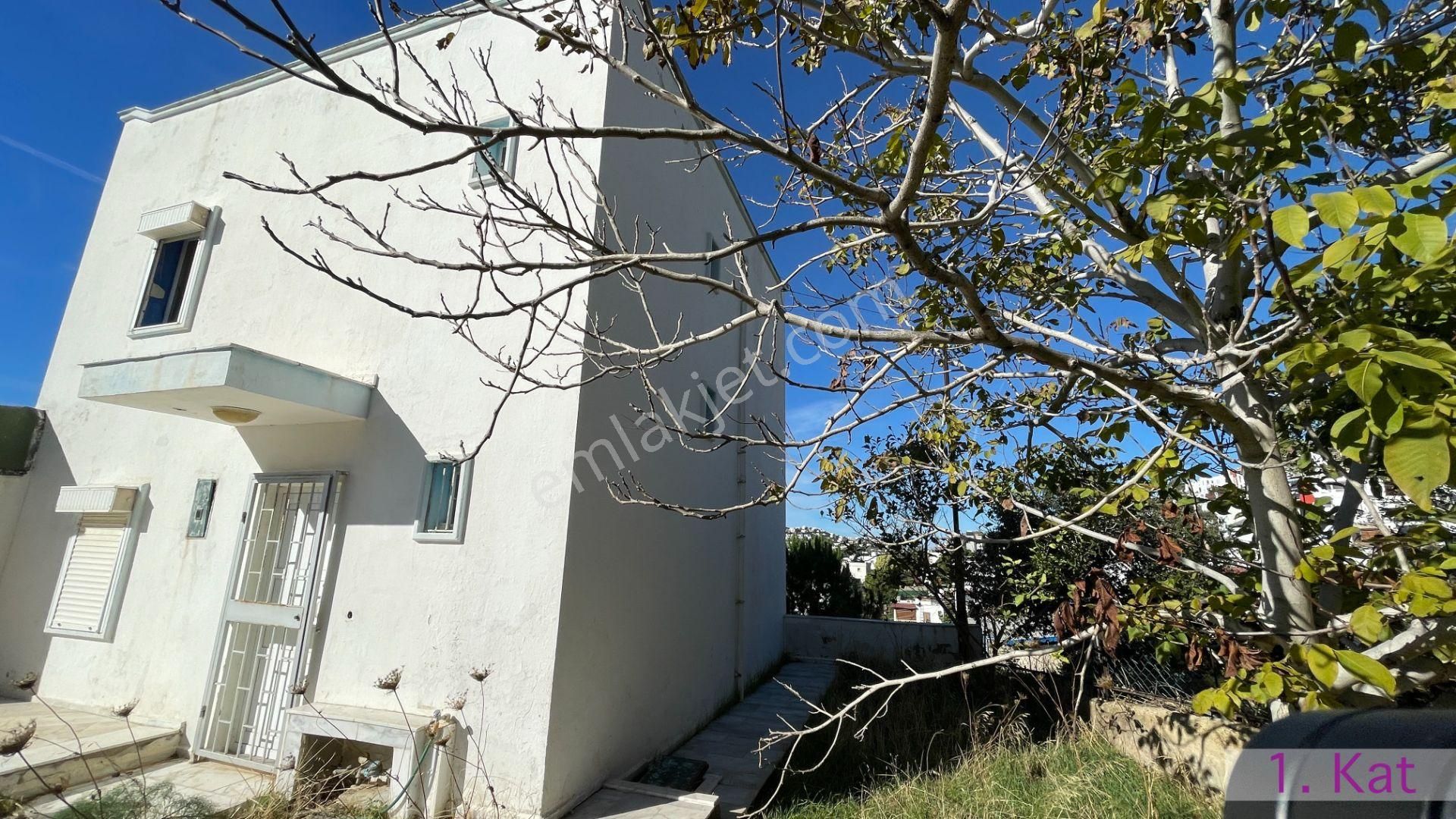 Çift Parsel Fırsatı, Bodrum'da İmarlı 335 M² Arsa + (4+1) Villa - Görsel 7