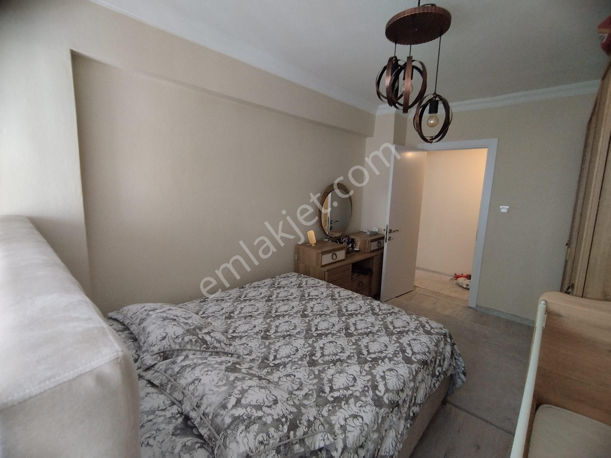 Onur Mahallesi'nde Köşe Konumda Full Yapılı 2+1 Arakat Daire - Görsel 11