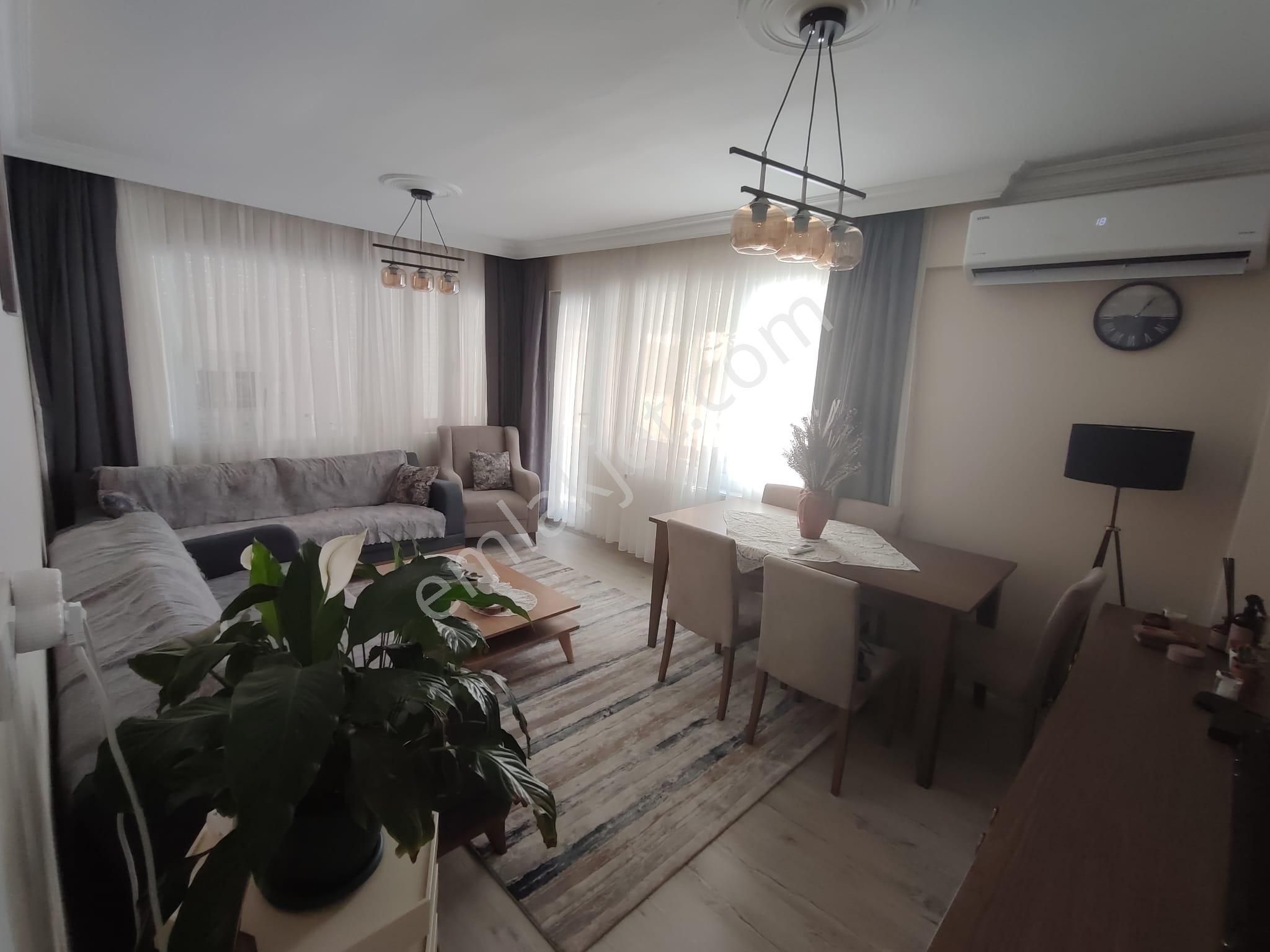 Onur Mahallesi'nde Köşe Konumda Full Yapılı 2+1 Arakat Daire - Görsel 2