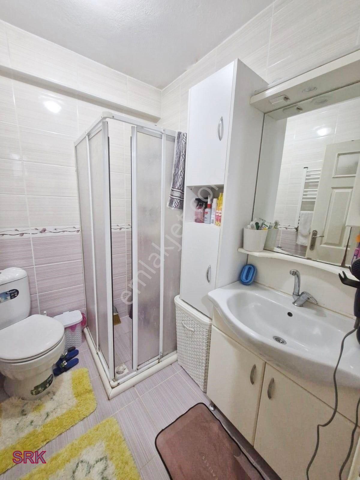 Serkan Gayrimenkulden Bahçelievler Yenibosna Çakmak Durağında 3.kat - Görsel 9