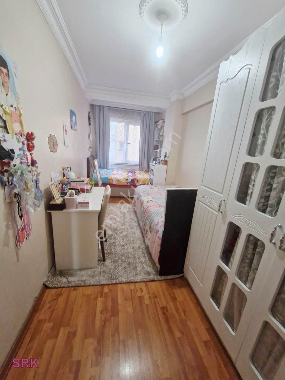 Serkan Gayrimenkulden Bahçelievler Yenibosna Çakmak Durağında 3.kat - Görsel 8